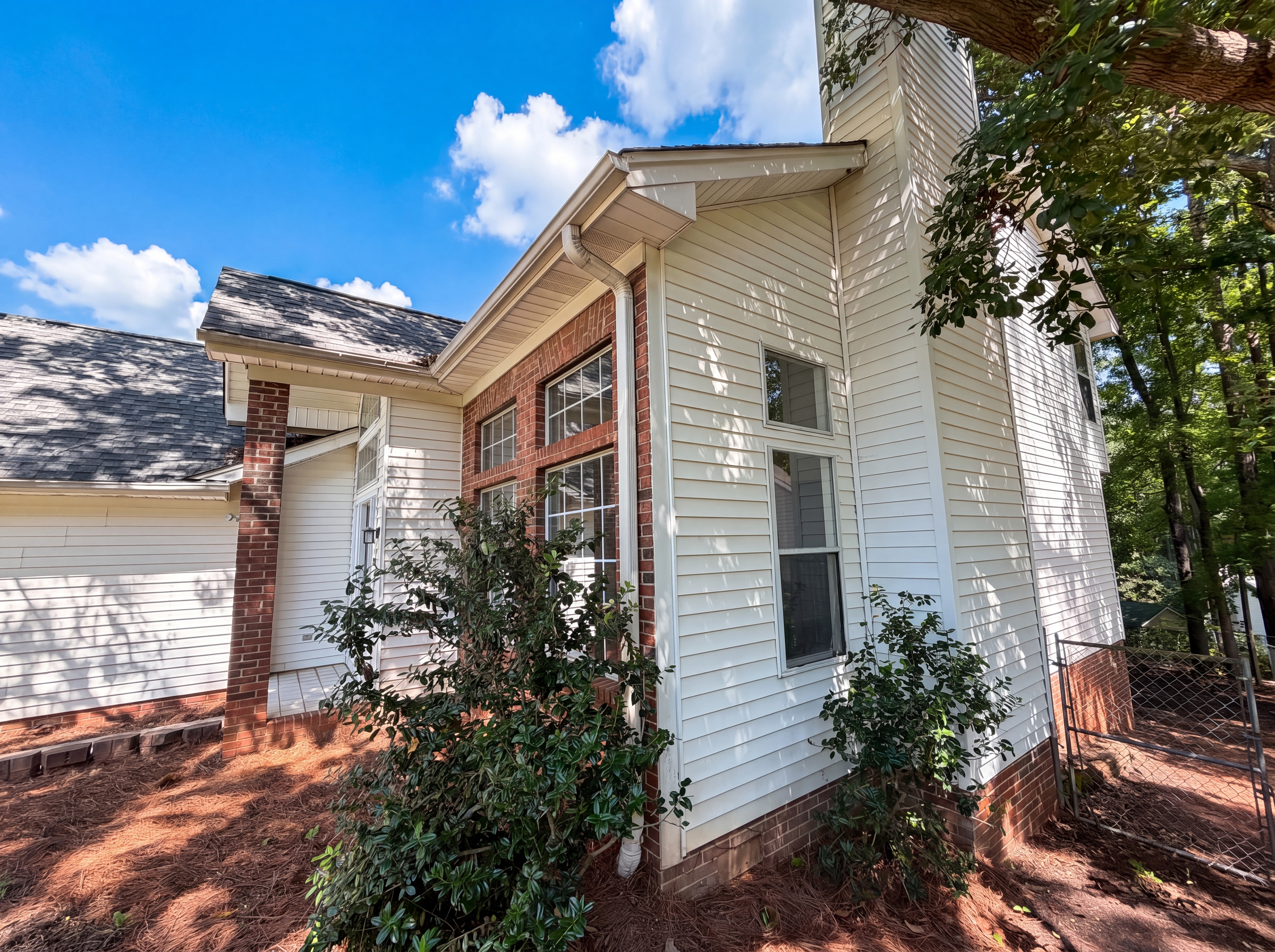 Photo 24 of 27 of 39 Saint Albans Rd, Irmo, SC