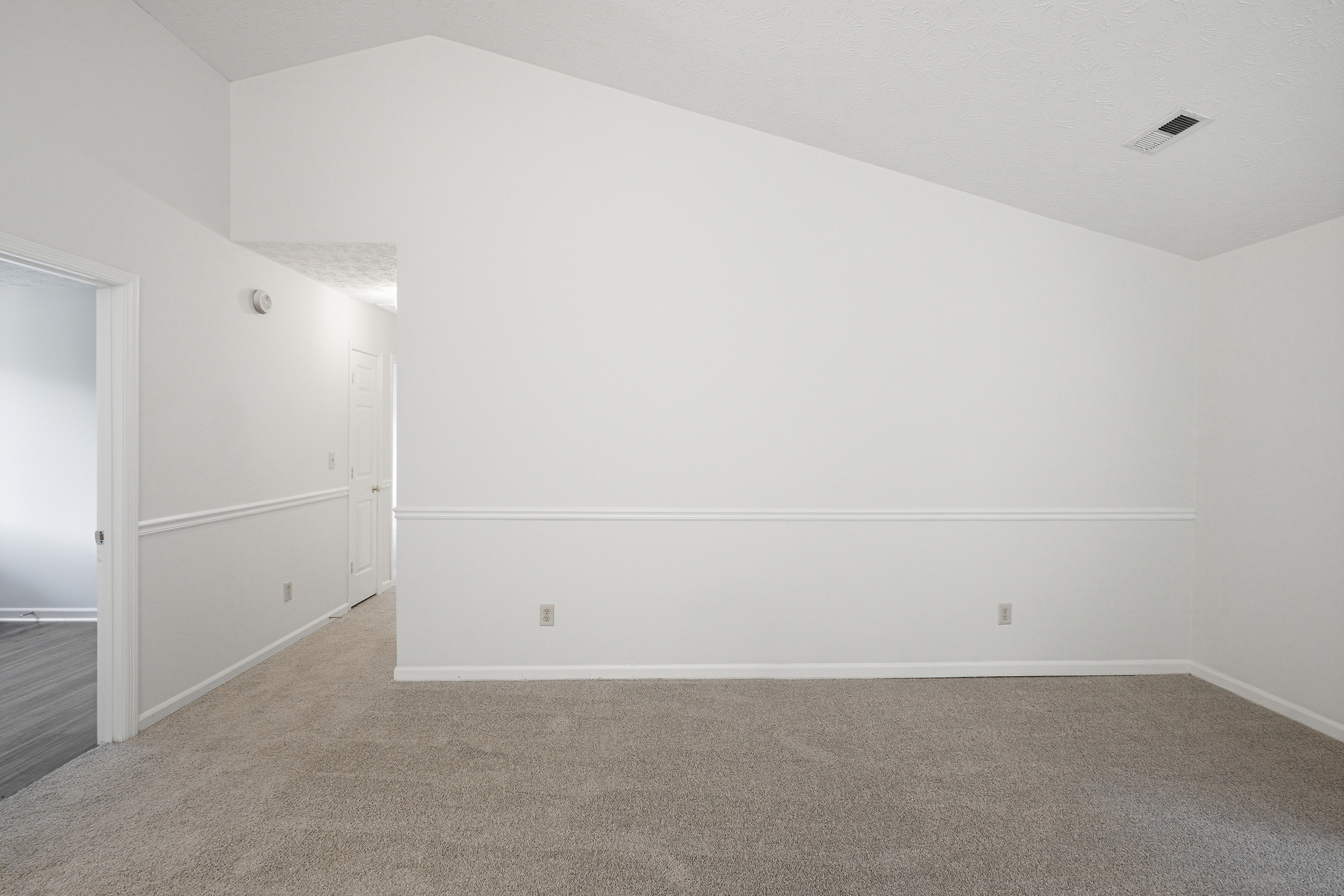 Photo 6 of 33 of 140 Forrest Brook Dr, Palmetto, GA