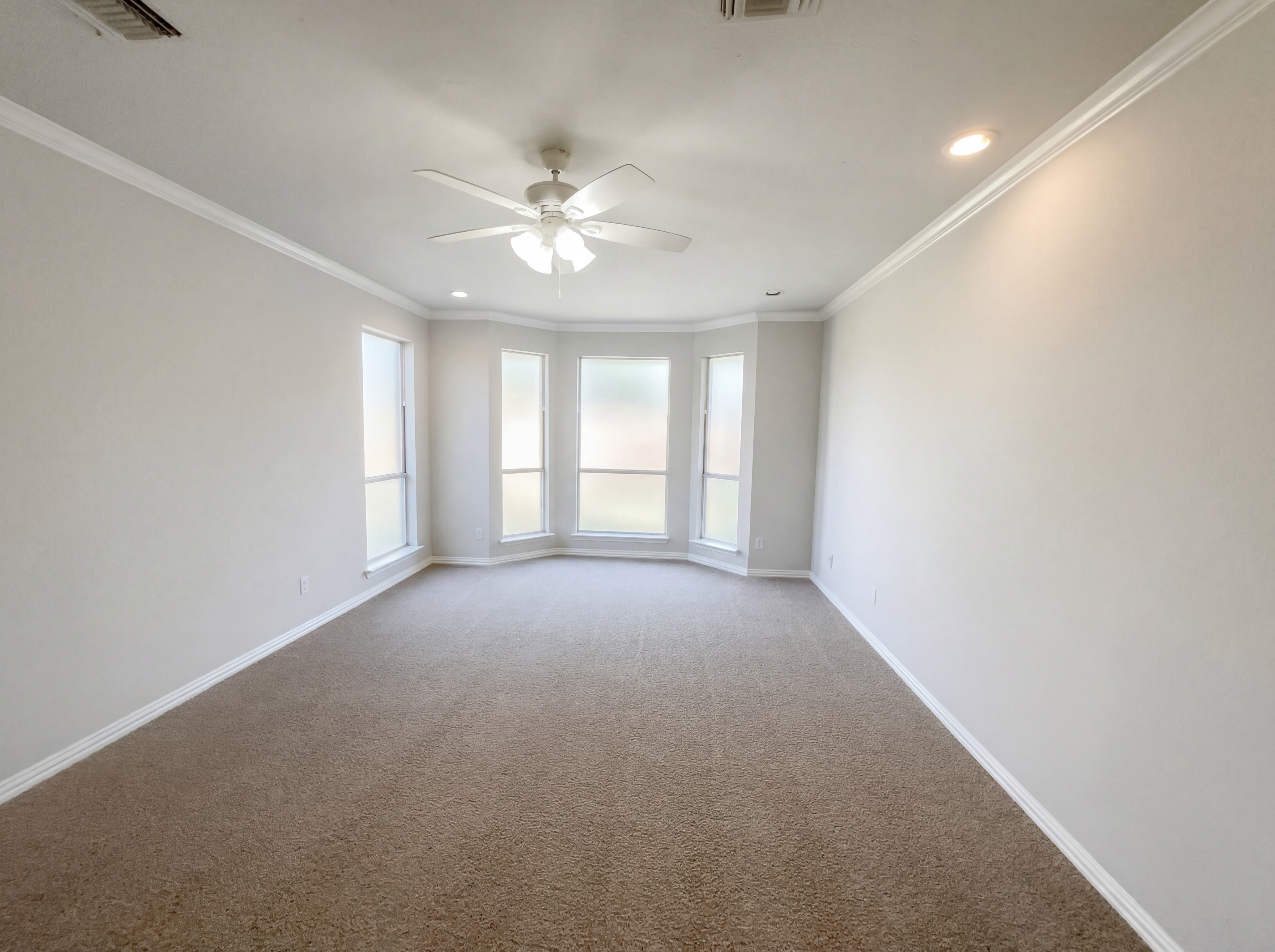 Photo 16 of 23 of 3421 Sandy Trail Ln, Plano, TX