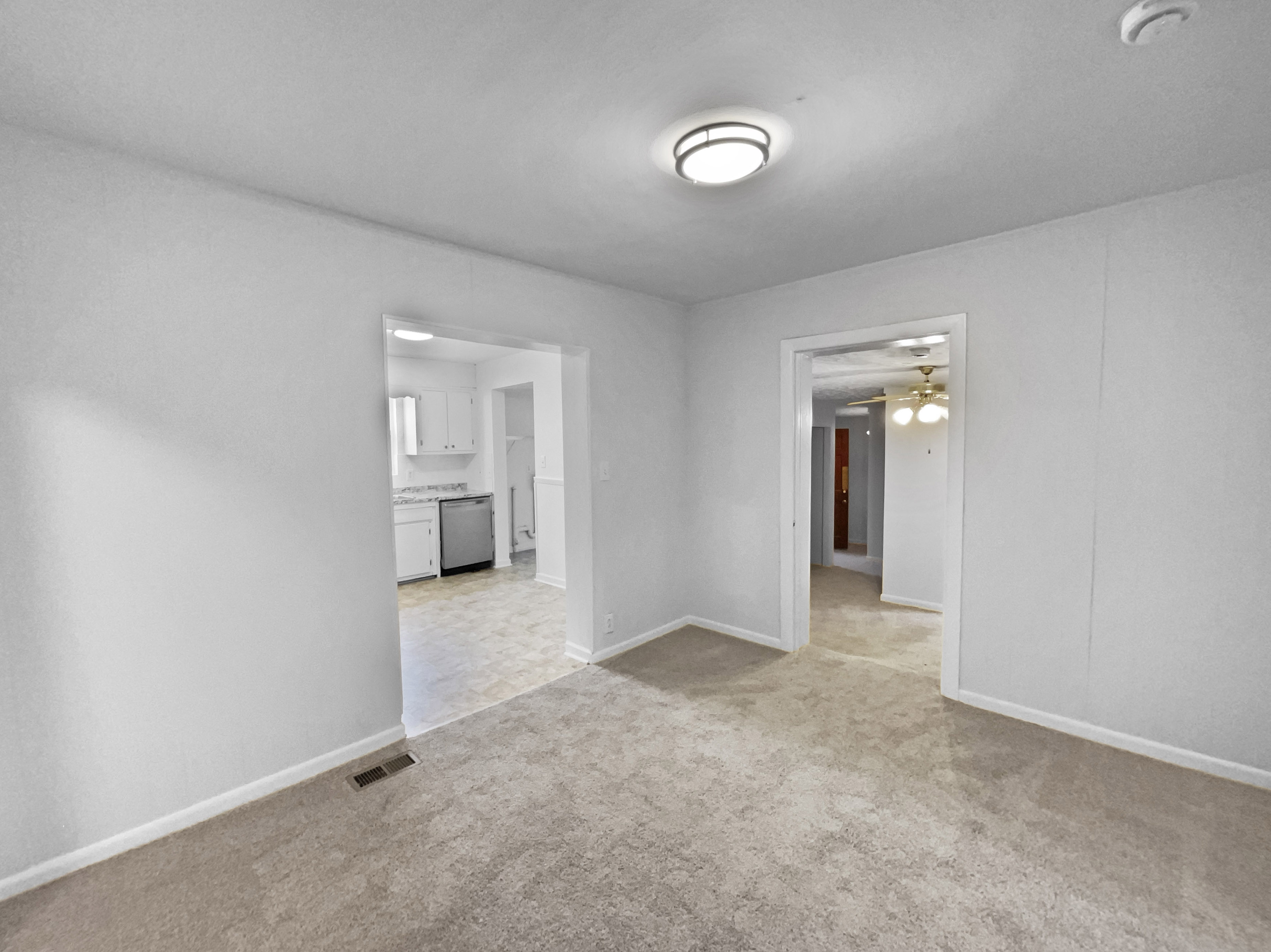 Photo 12 of 28 of 4028 Catalpa Ave, Knoxville, TN