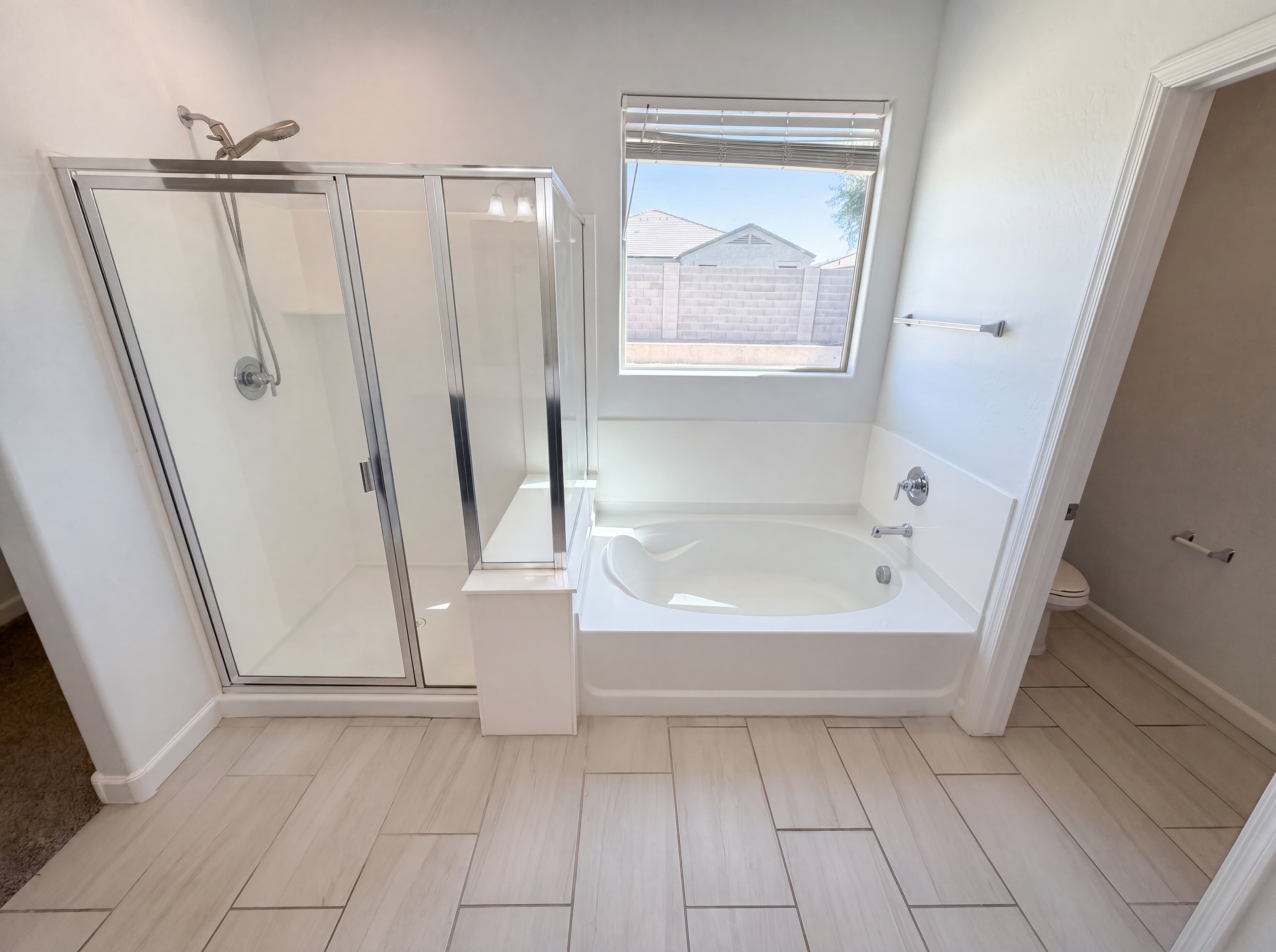 Photo 19 of 38 of 30568 W Clarendon Ave, Buckeye, AZ