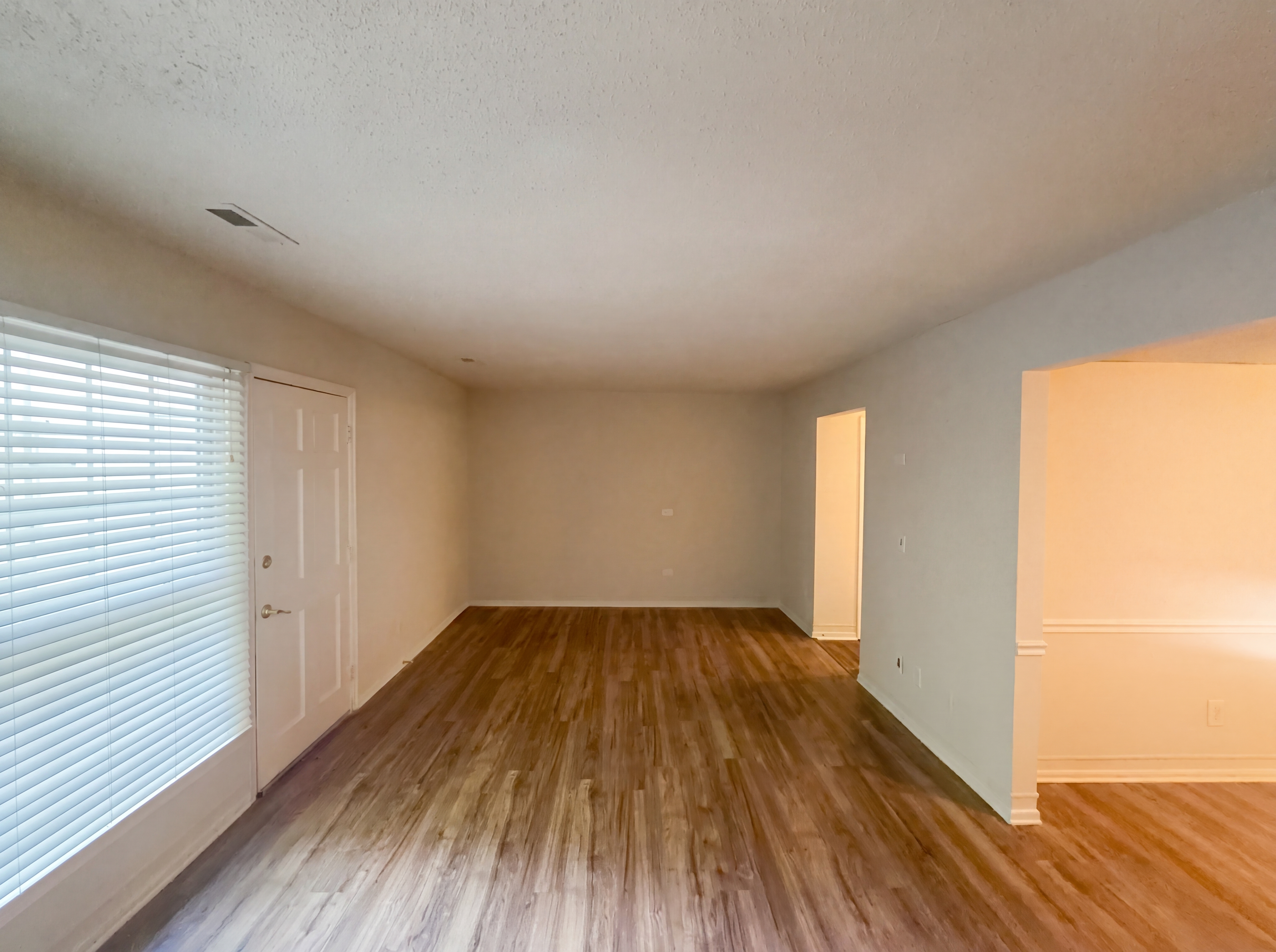 Photo 6 of 21 of 3229 Regents Park Ln, Greensboro, NC