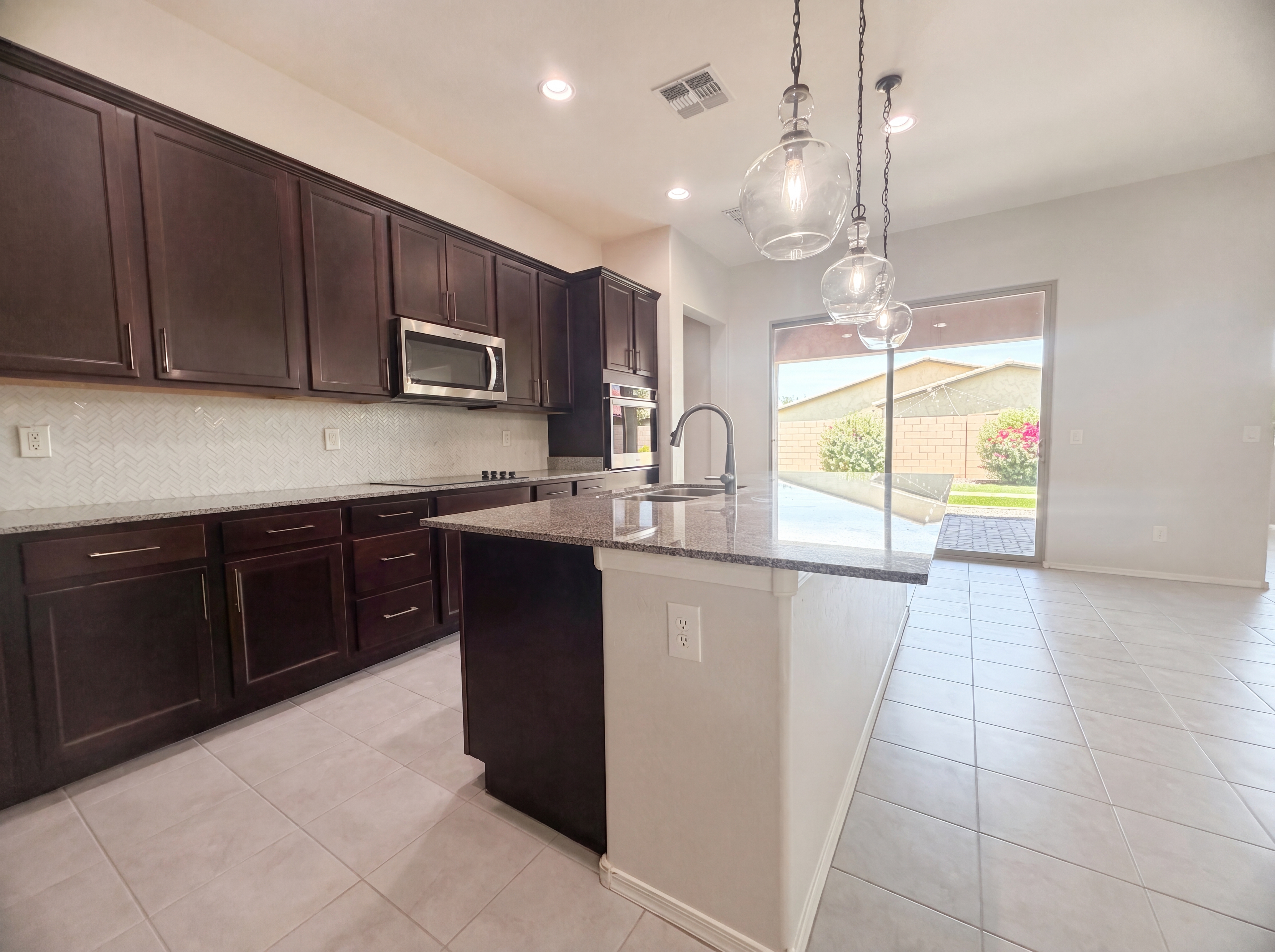 Photo 6 of 19 of 22718 E Silver Creek Ln, Queen Creek, AZ
