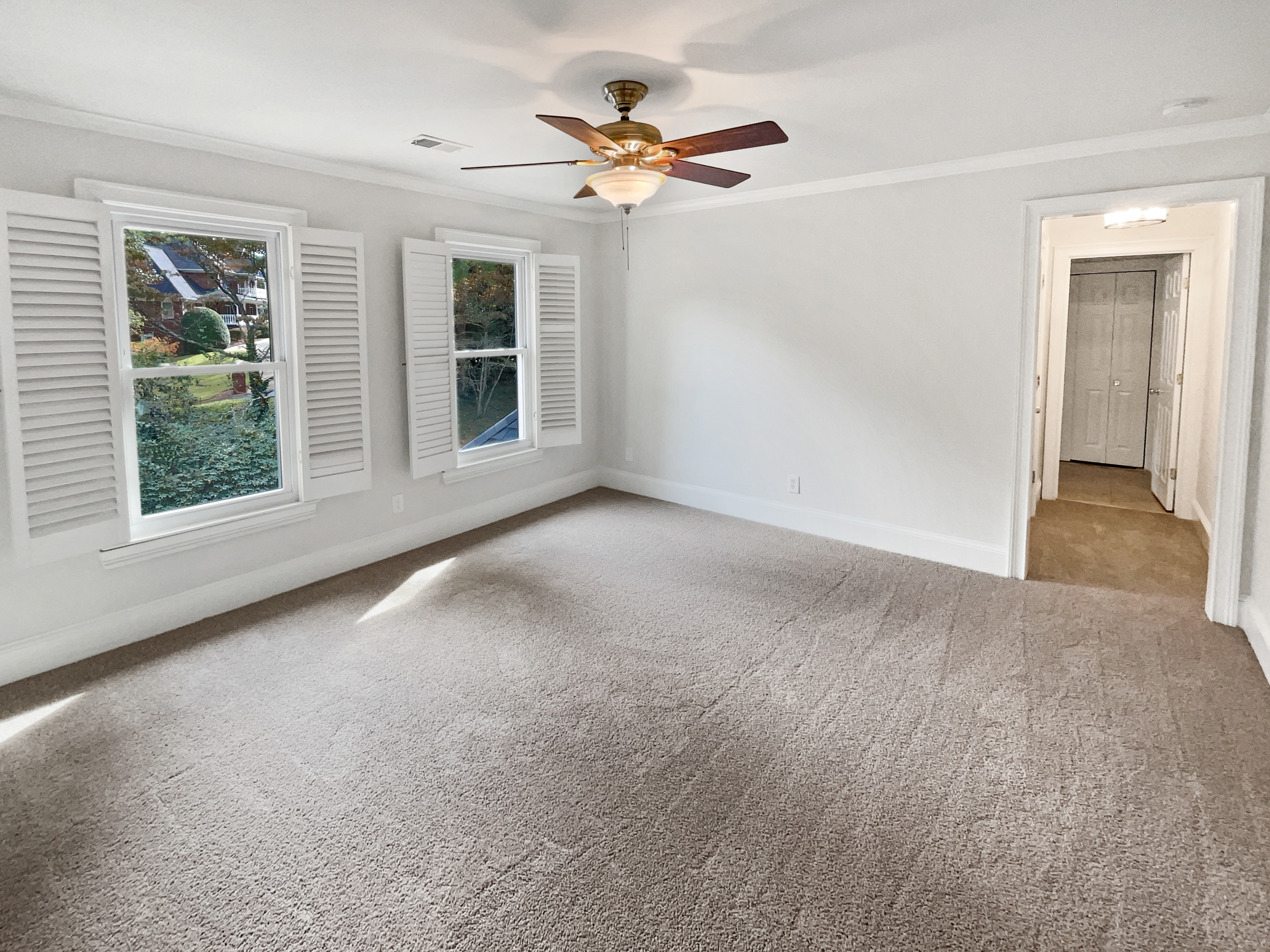 Photo 19 of 48 of 5919 Heritage Ln, Stone Mountain, GA