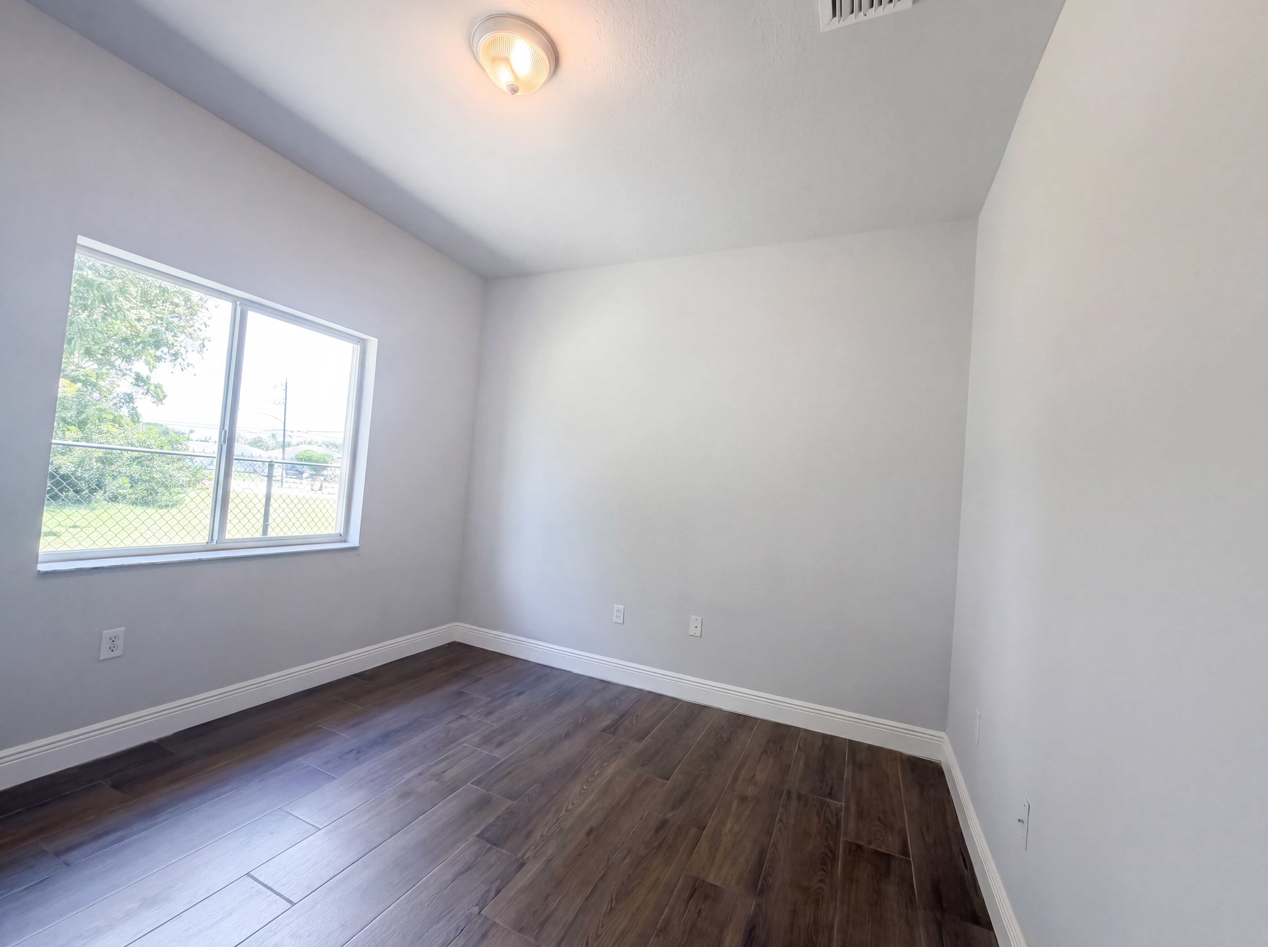Photo 8 of 19 of 453 N Deerfield Ave, Deerfield Beach, FL