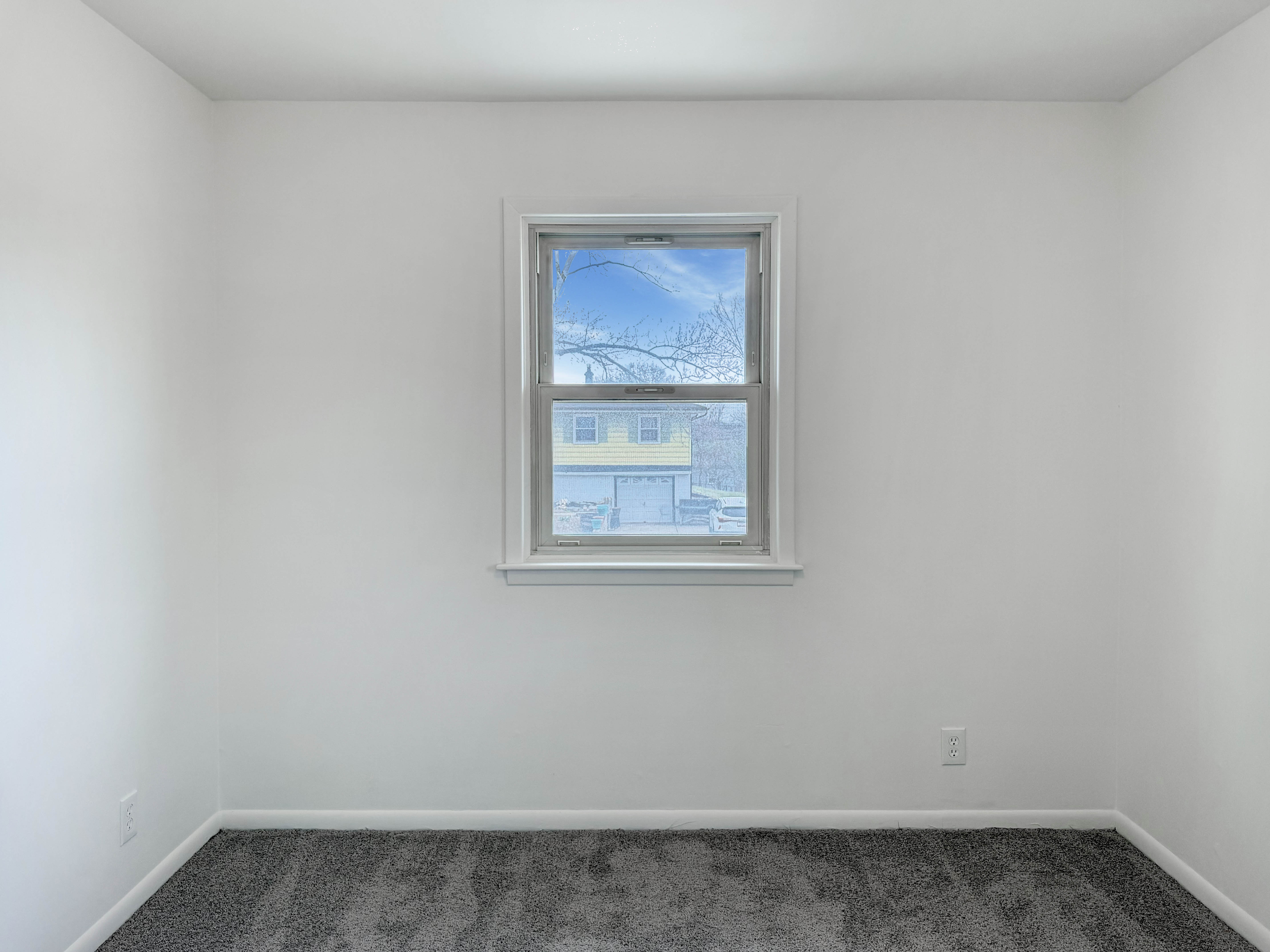 Photo 11 of 16 of 5342 N Palmer Ave, Kansas City, MO