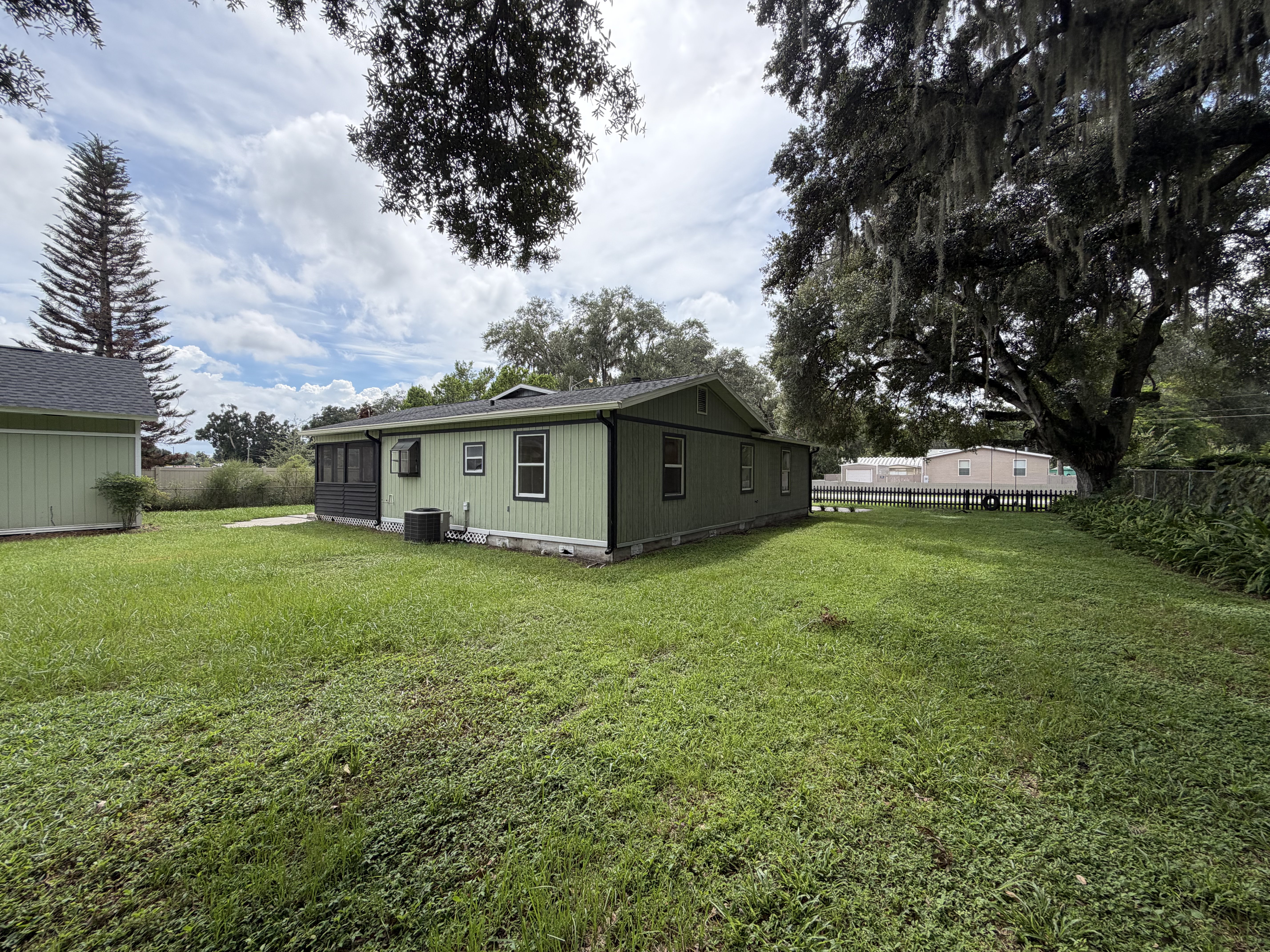 Photo 34 of 38 of 1721 Evergreen St, Kissimmee, FL