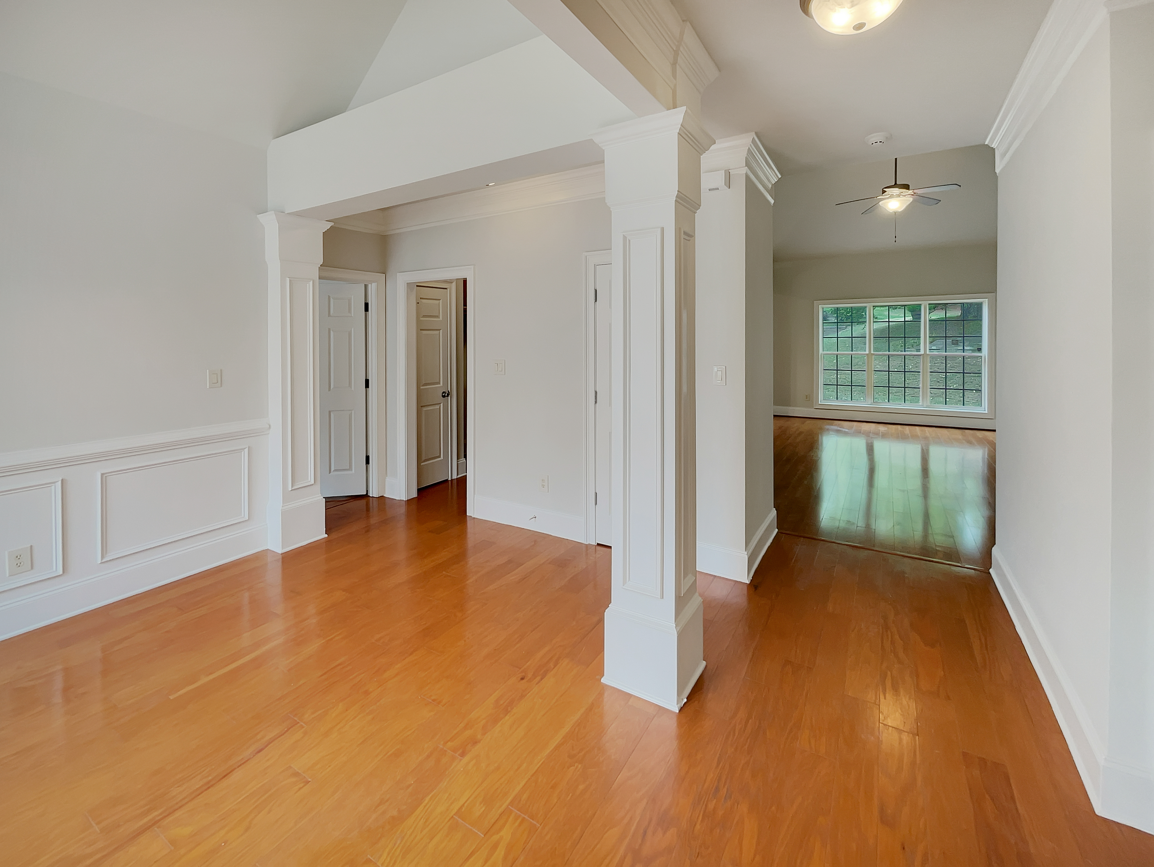 Photo 11 of 34 of 6405 Beaver Creek Trl, Atlanta, GA