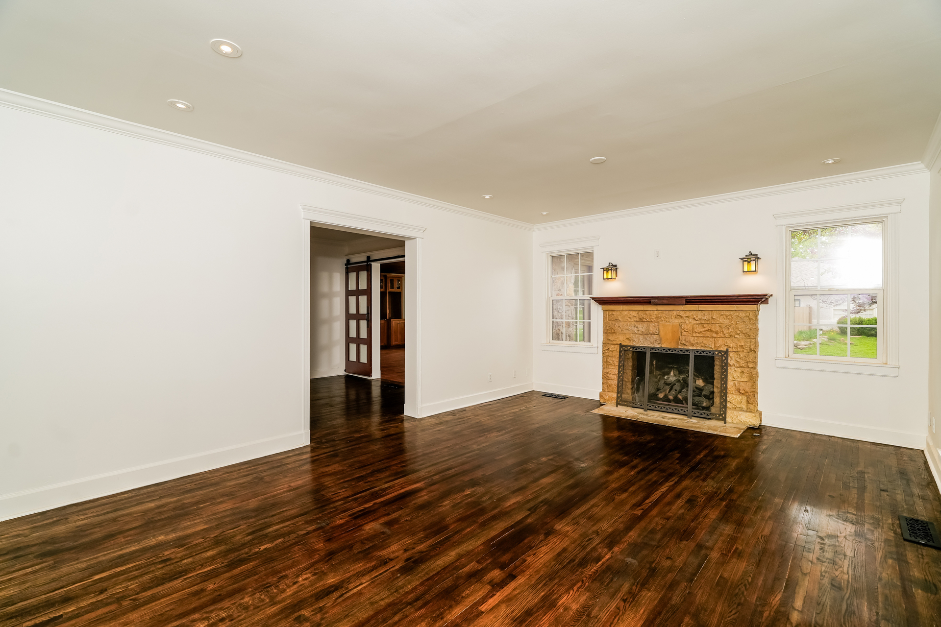 Photo 3 of 21 of 3132 S Owasso Ave, Tulsa, OK