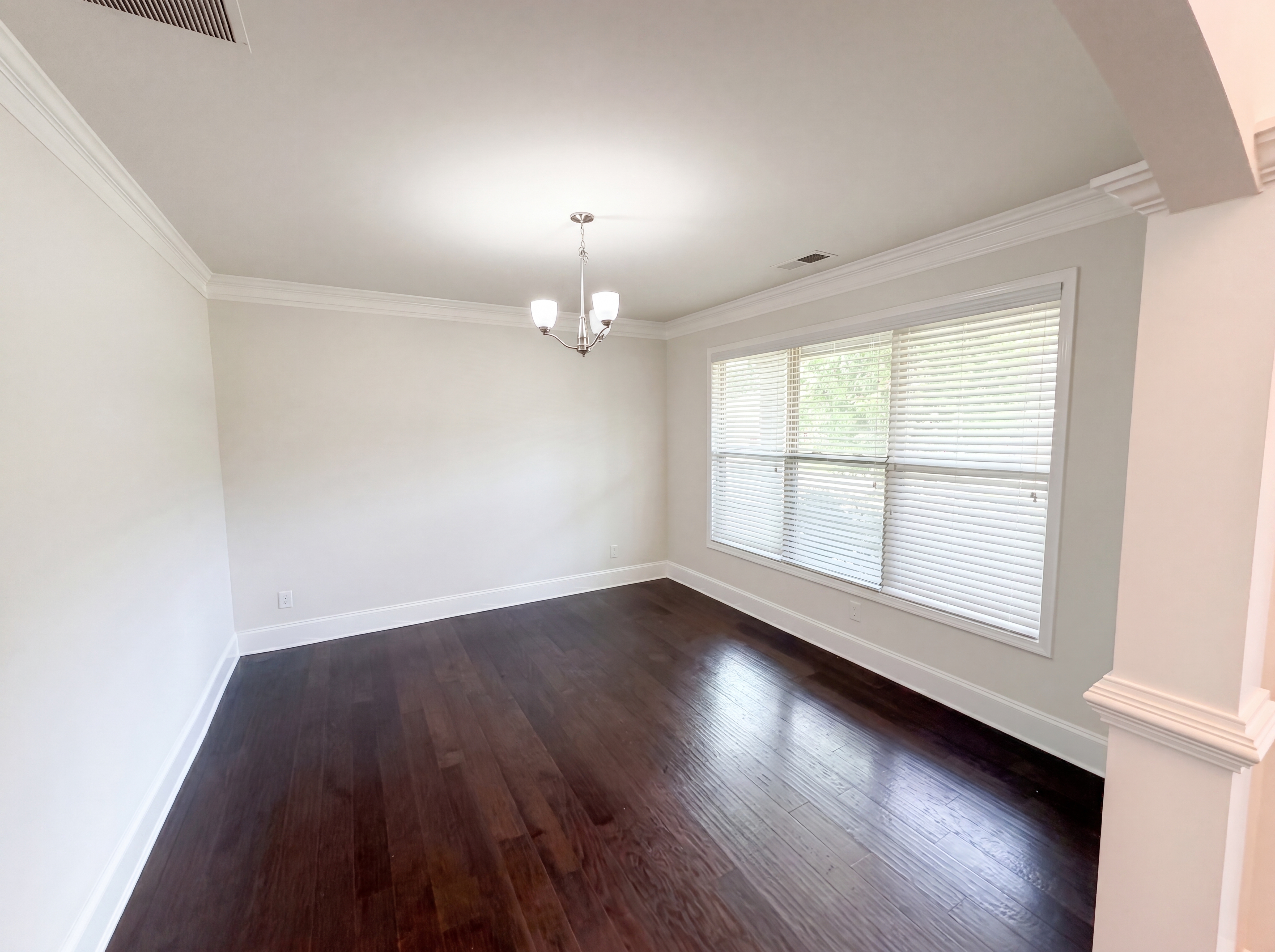 Photo 9 of 51 of 1481 Azalea Brook Dr, Lawrenceville, GA