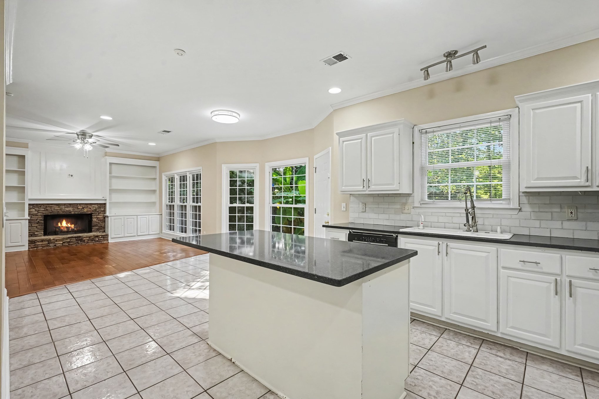Photo 26 of 41 of 3805 Lenna Dr, Snellville, GA