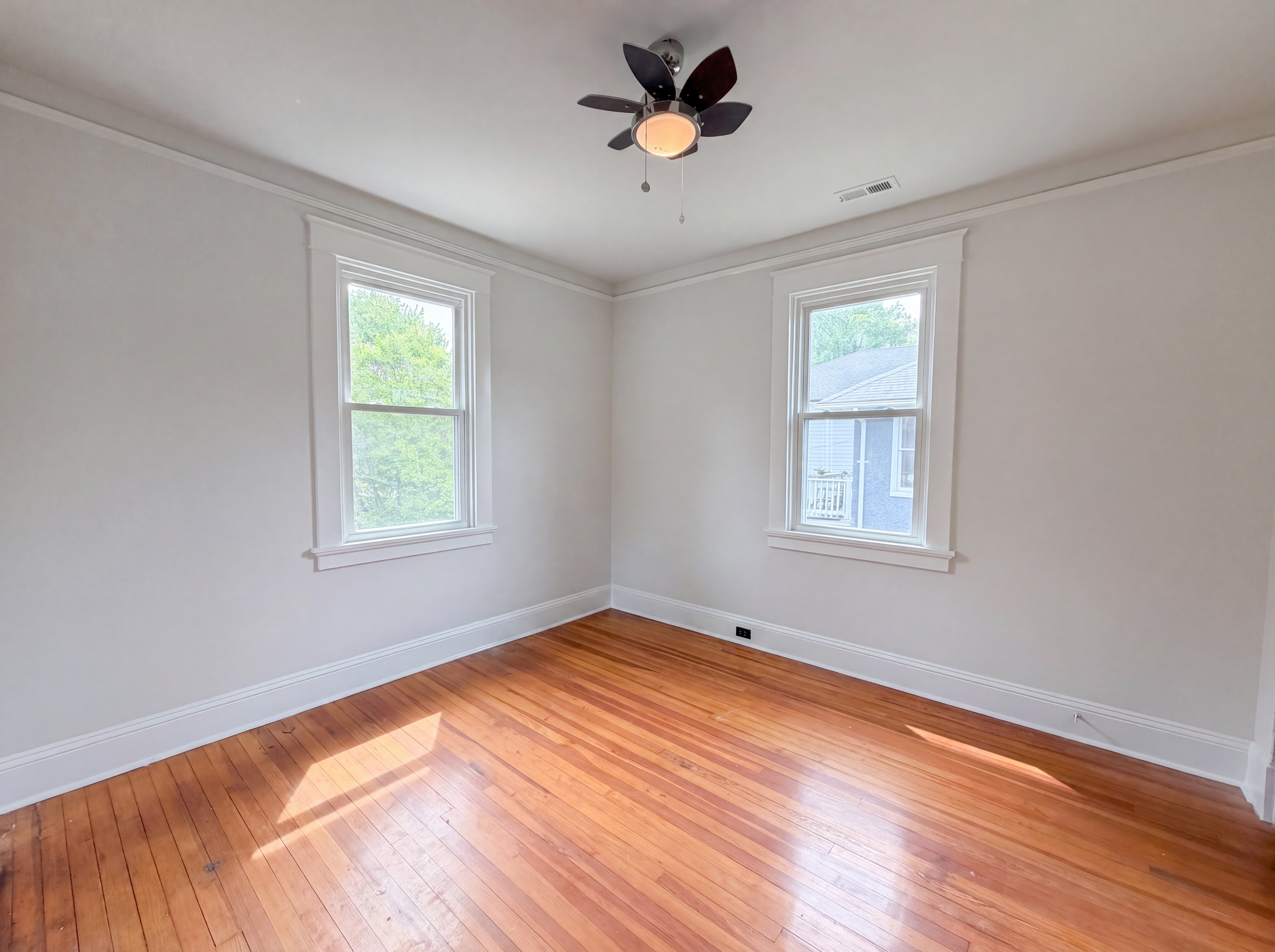Photo 12 of 21 of 3311 Garland Ave, Richmond, VA