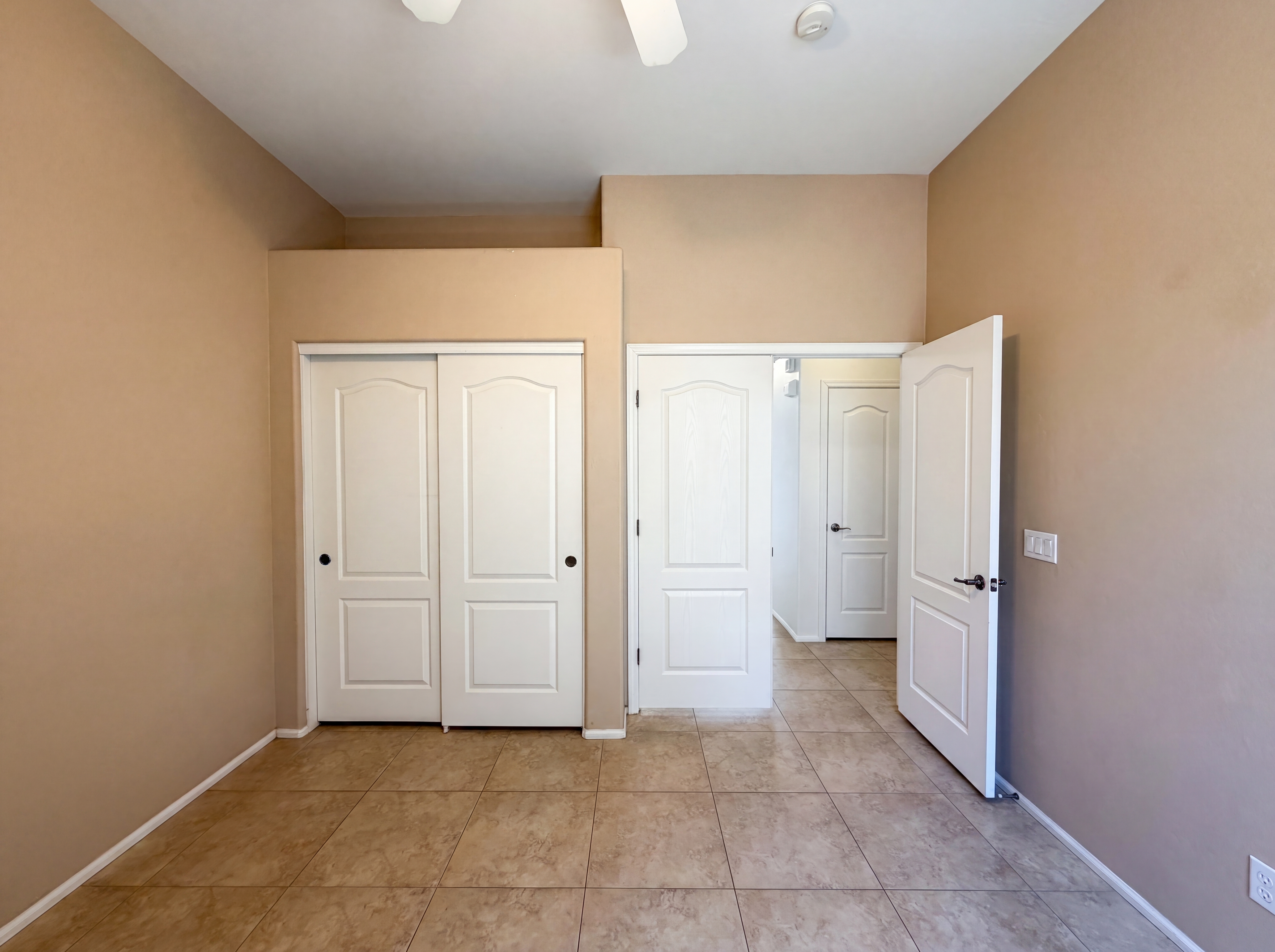 Photo 9 of 20 of 6223 S Cottonfields Ln, Laveen, AZ