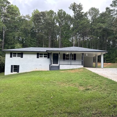 Property photo 1 of 4141 E Fairview Rd SW