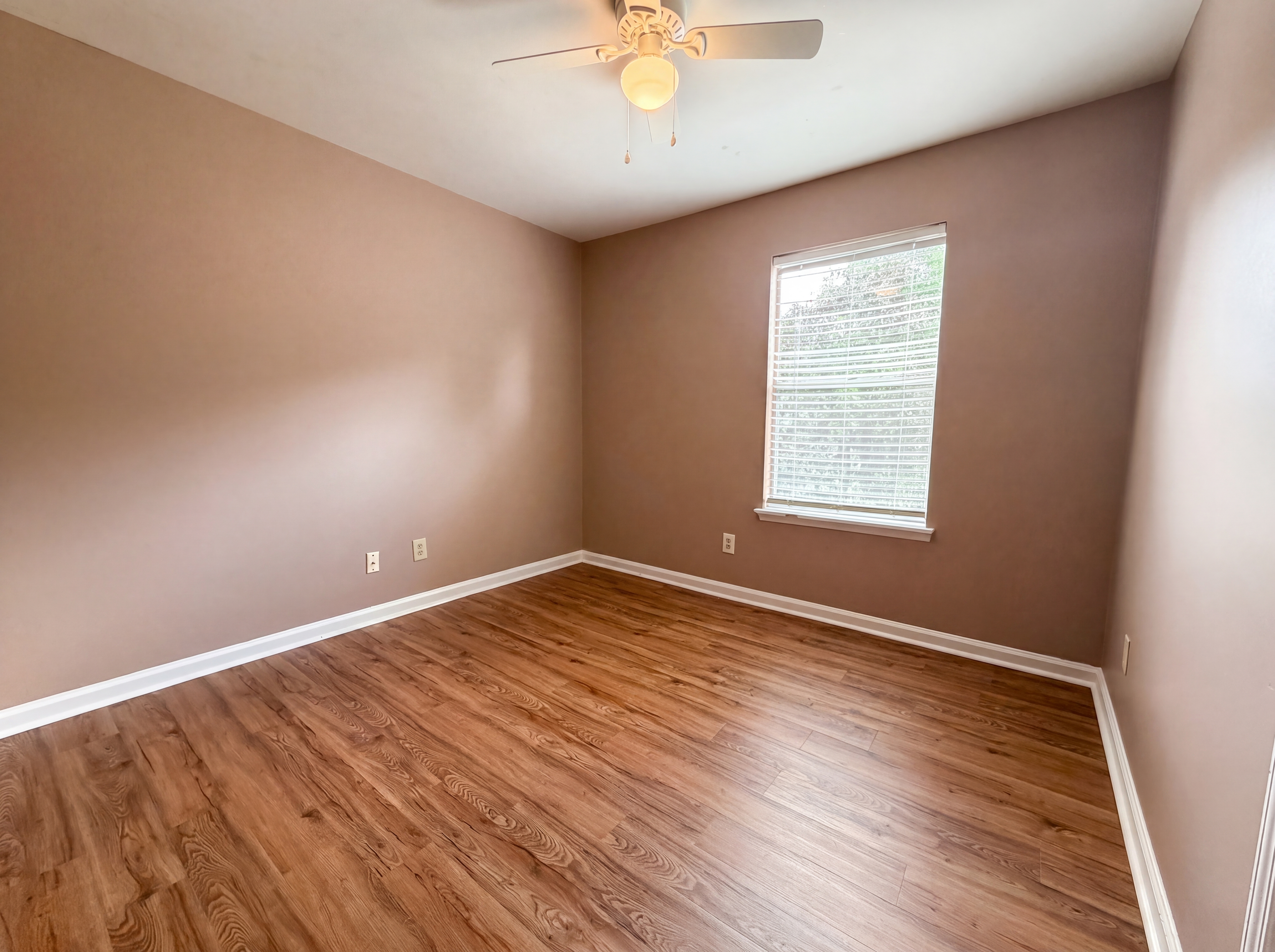Photo 10 of 19 of 7020 Greenbower Ln, Atlanta, GA