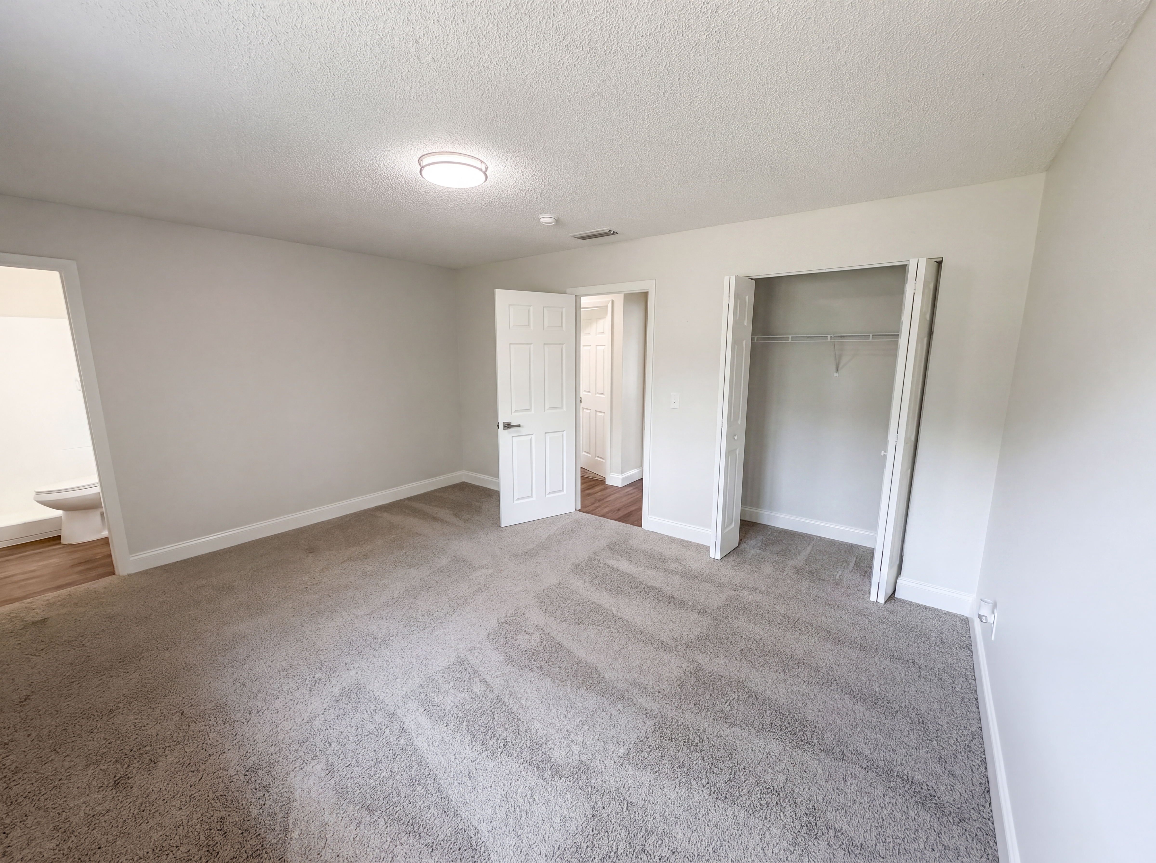 Photo 15 of 26 of 11607 English St, Orlando, FL