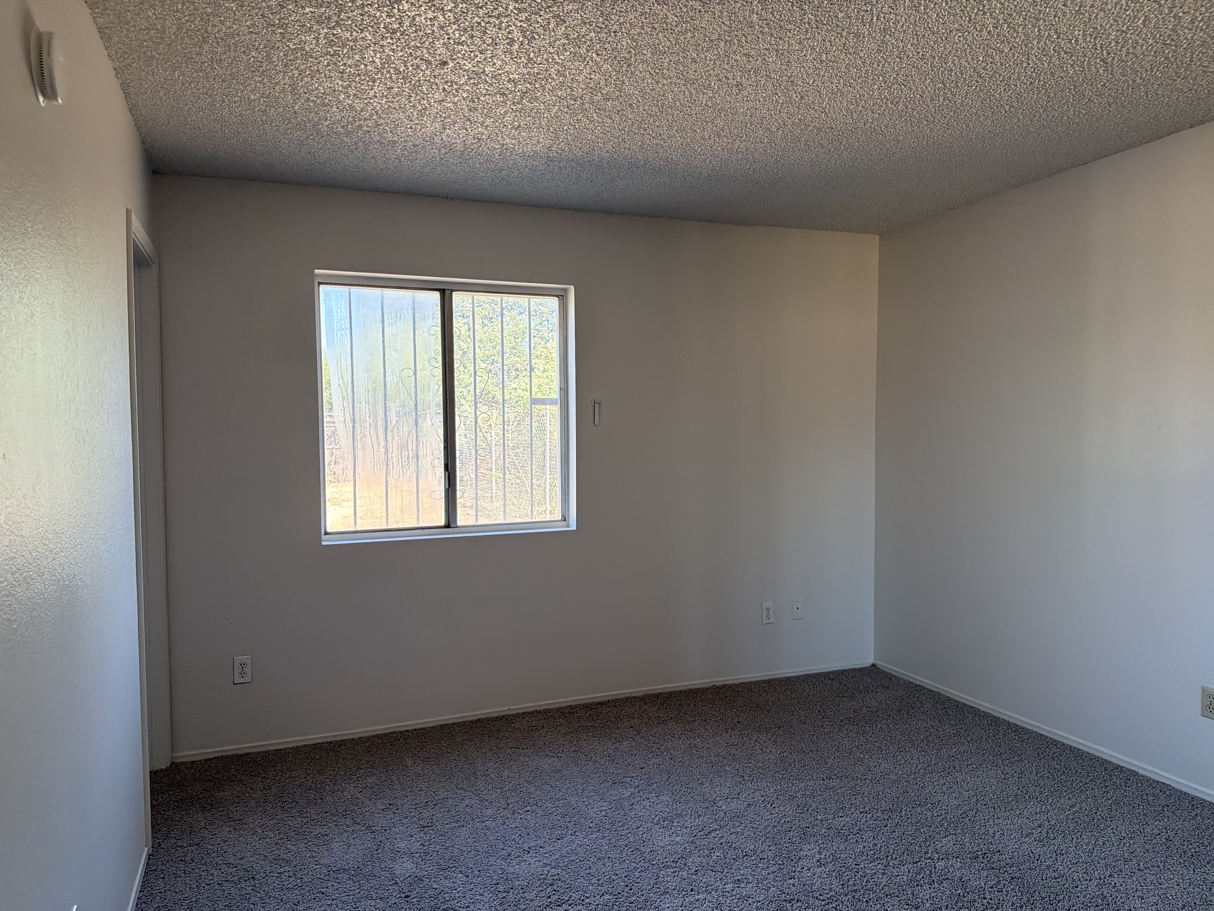 Photo 13 of 26 of 5349 S Greenway Dr, Tucson, AZ