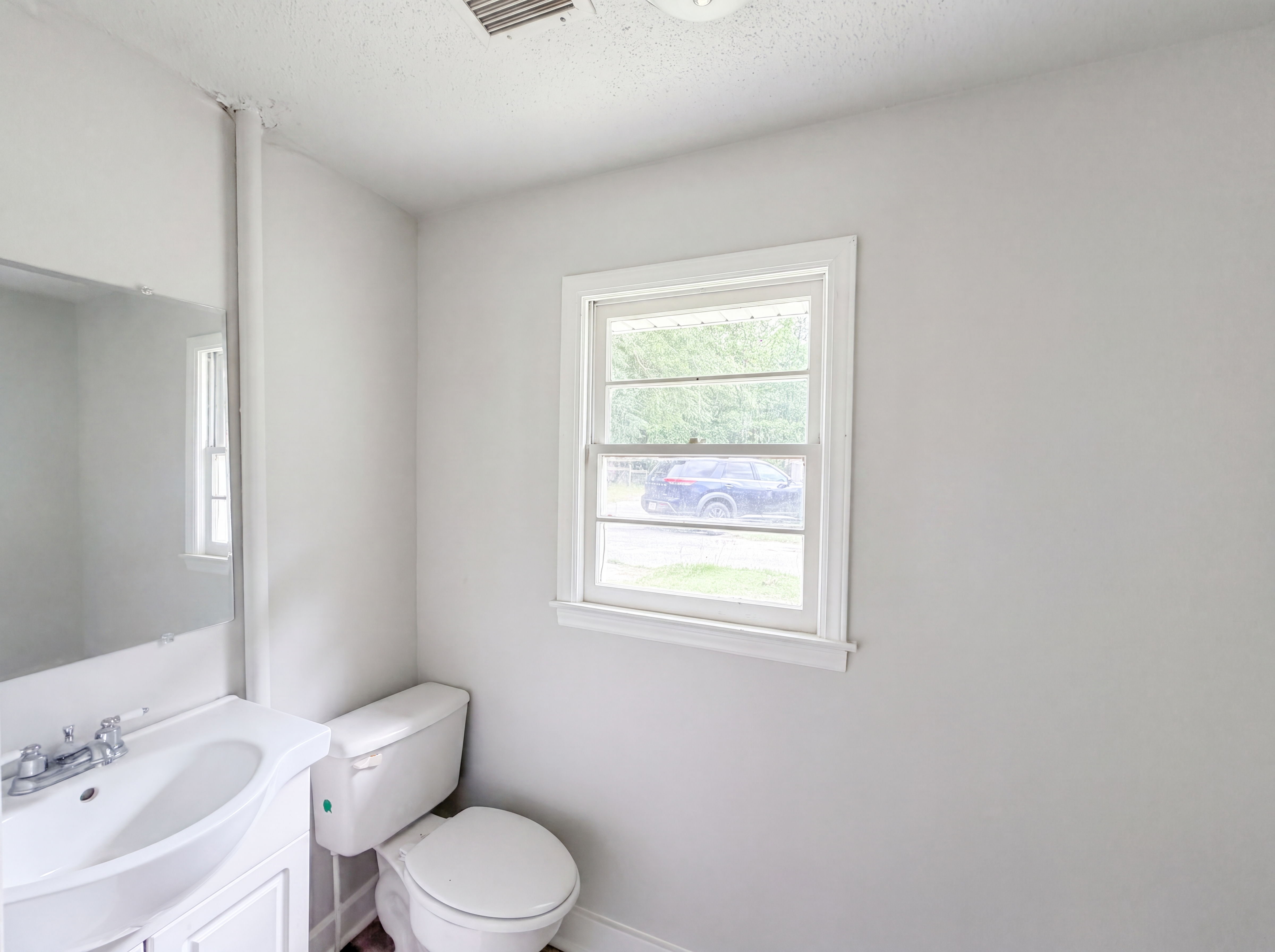 Photo 9 of 20 of 237 Geddis Rd, Inman, SC