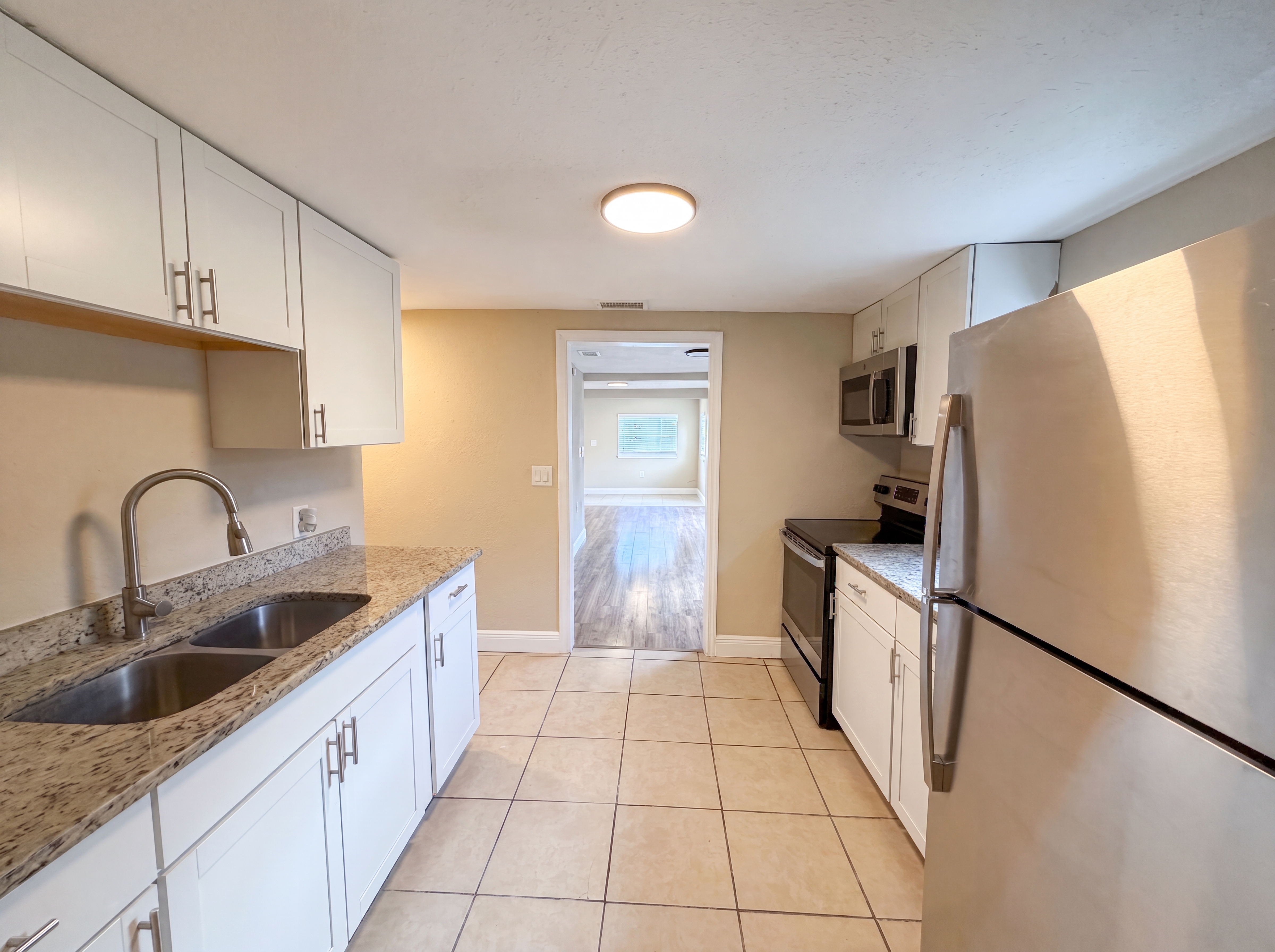 Photo 8 of 23 of 1506 W 16th St, Sanford, FL