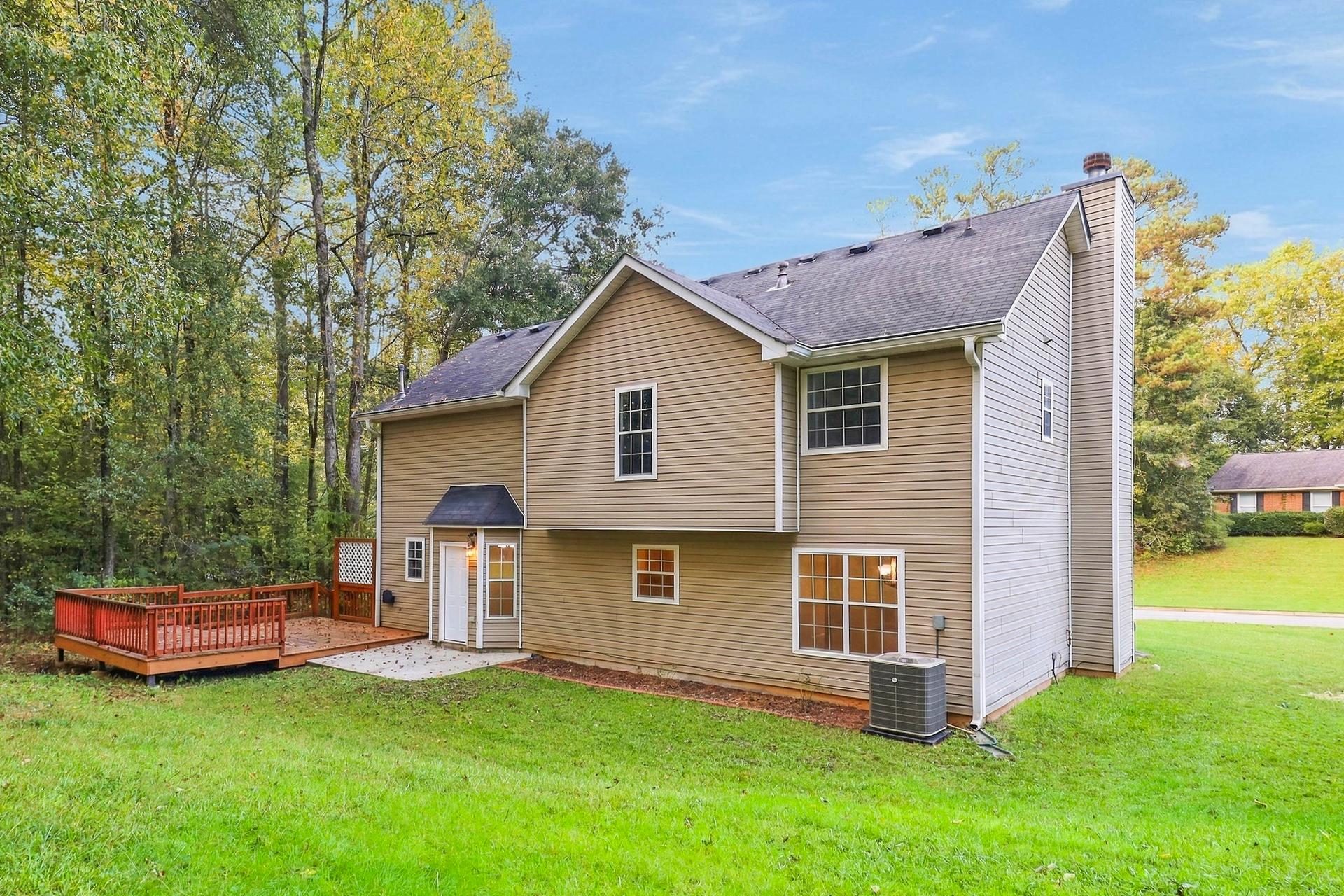 Photo 5 of 22 of 96 Ashtonbrook Dr, McDonough, GA