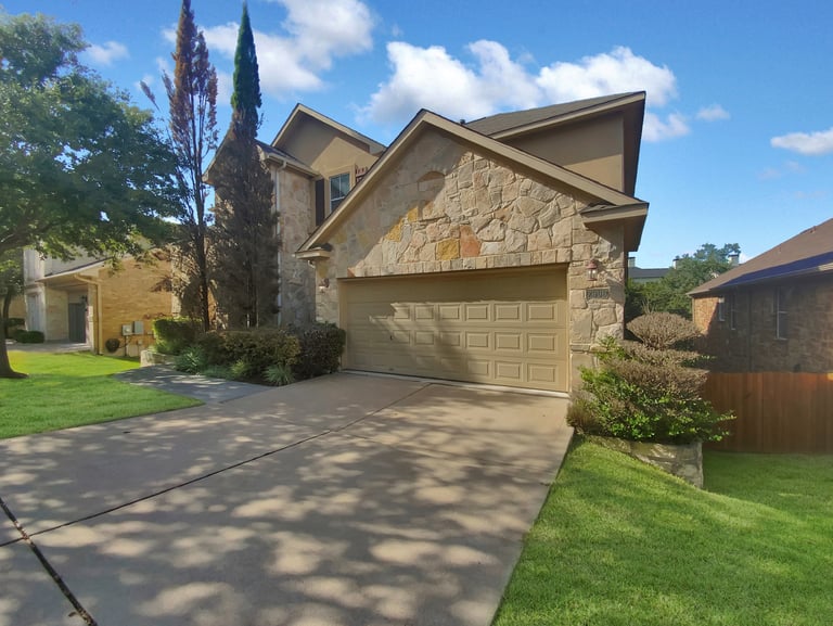 Photo 30 of 35 - 7900 Menler Dr, Austin, TX 78735