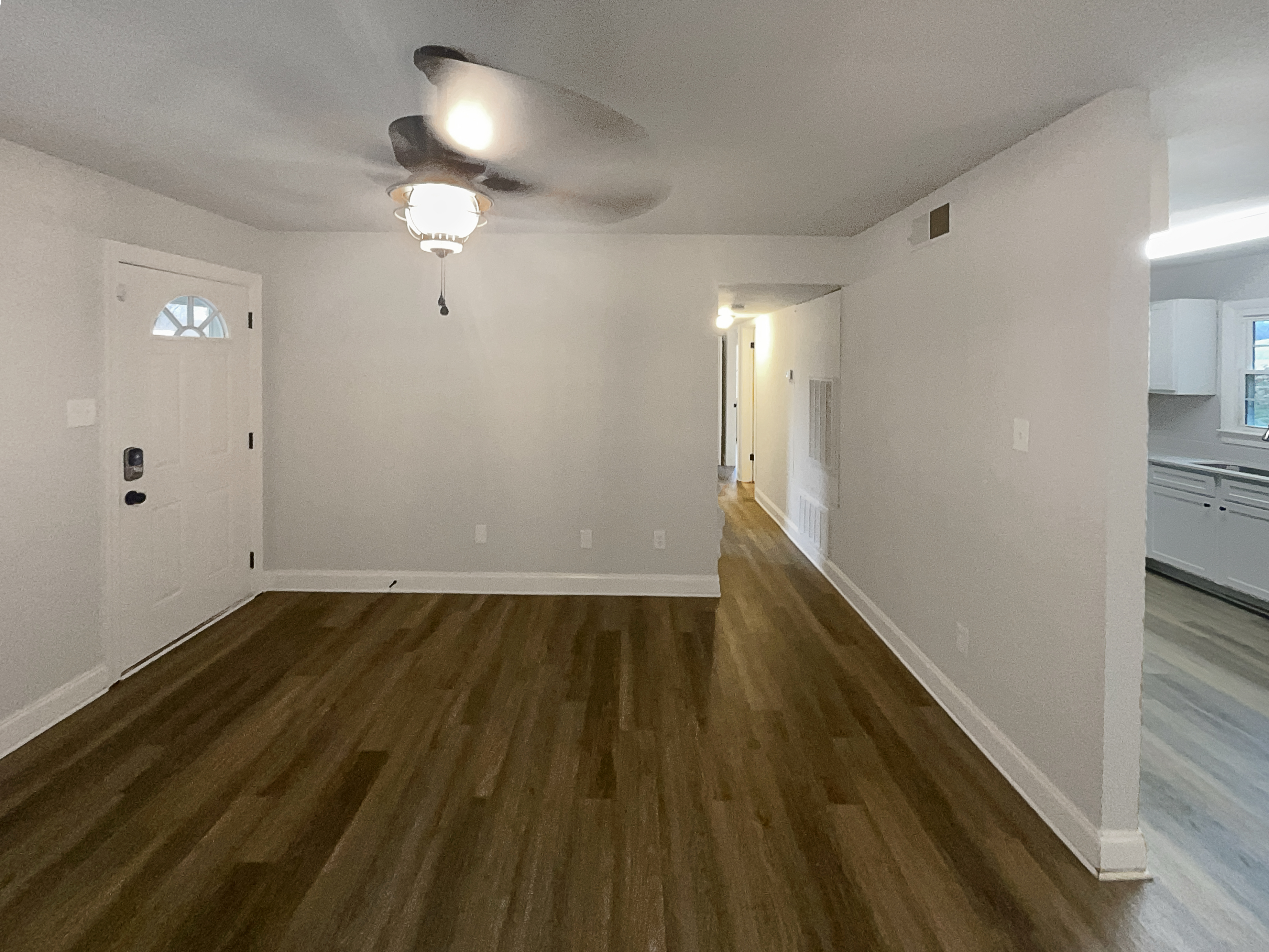 Photo 7 of 17 of 4043 Larkspur Pl, Winston Salem, NC