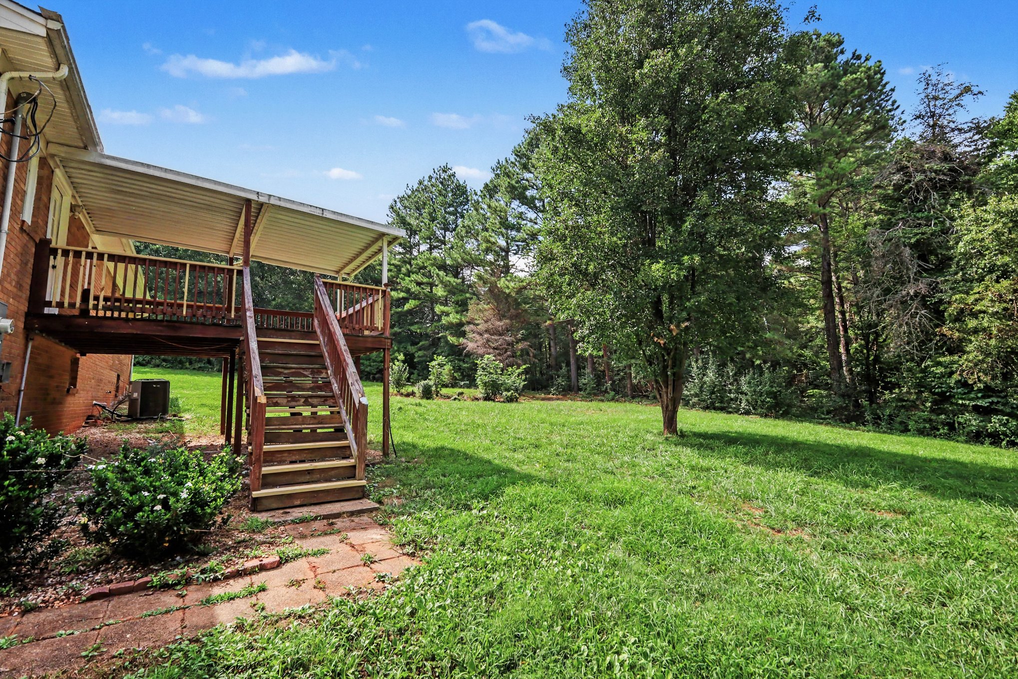 Photo 18 of 21 of 6338 Fairlane St, Hickory, NC