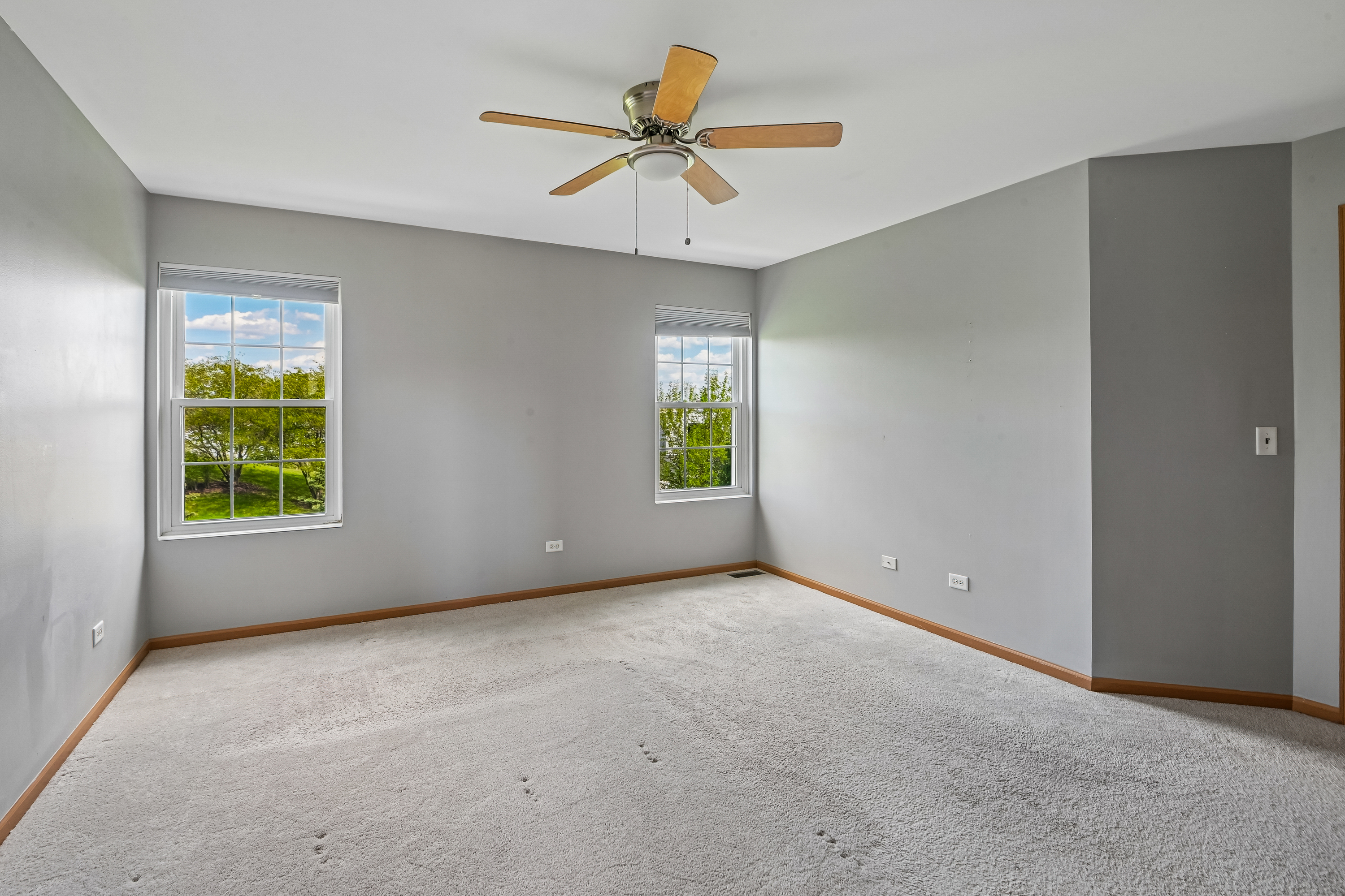 Photo 26 of 33 of 1212 Courtland Cir, Plainfield, IL