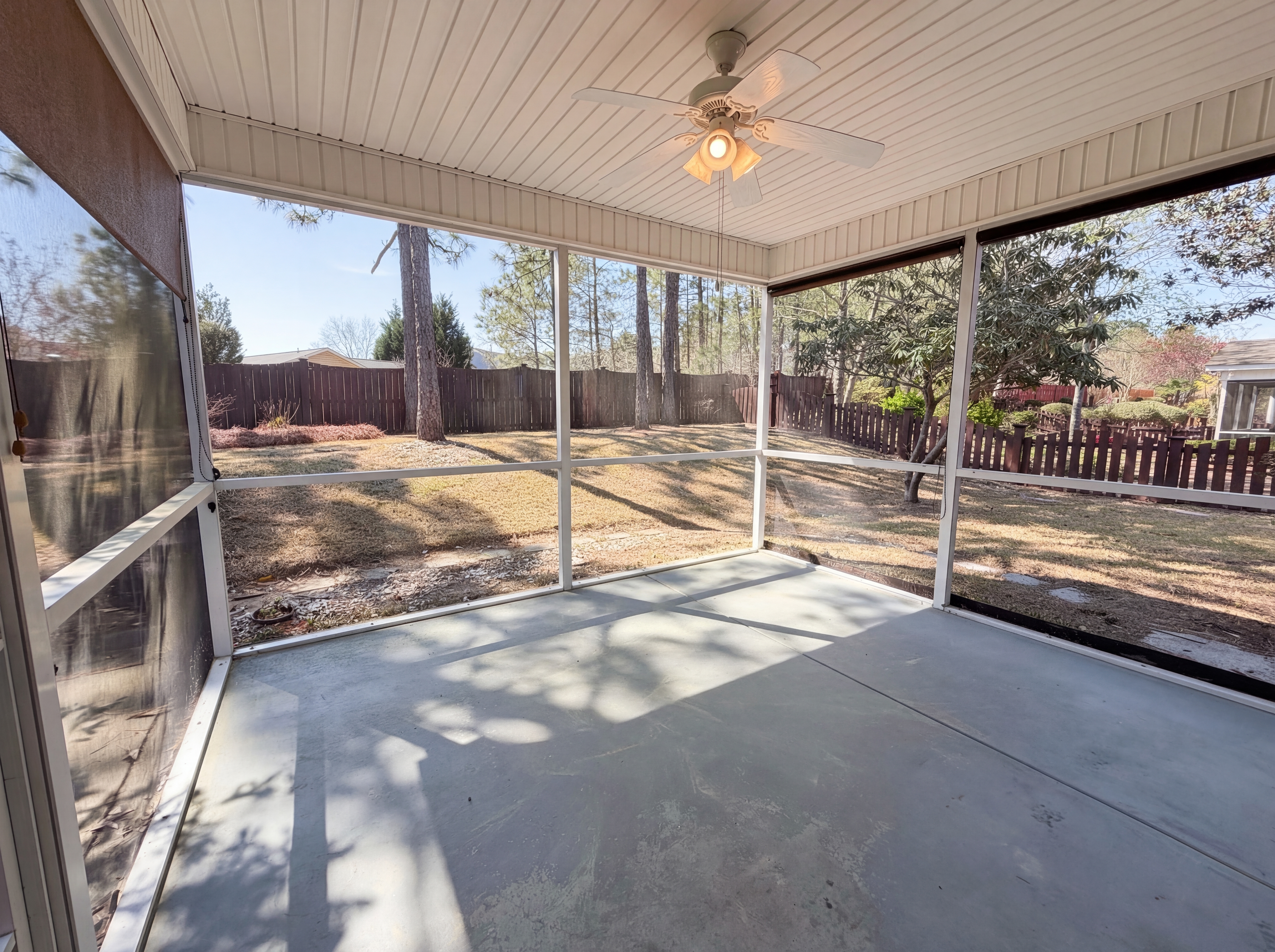 Photo 18 of 21 of 227 Faversham Ln, Columbia, SC