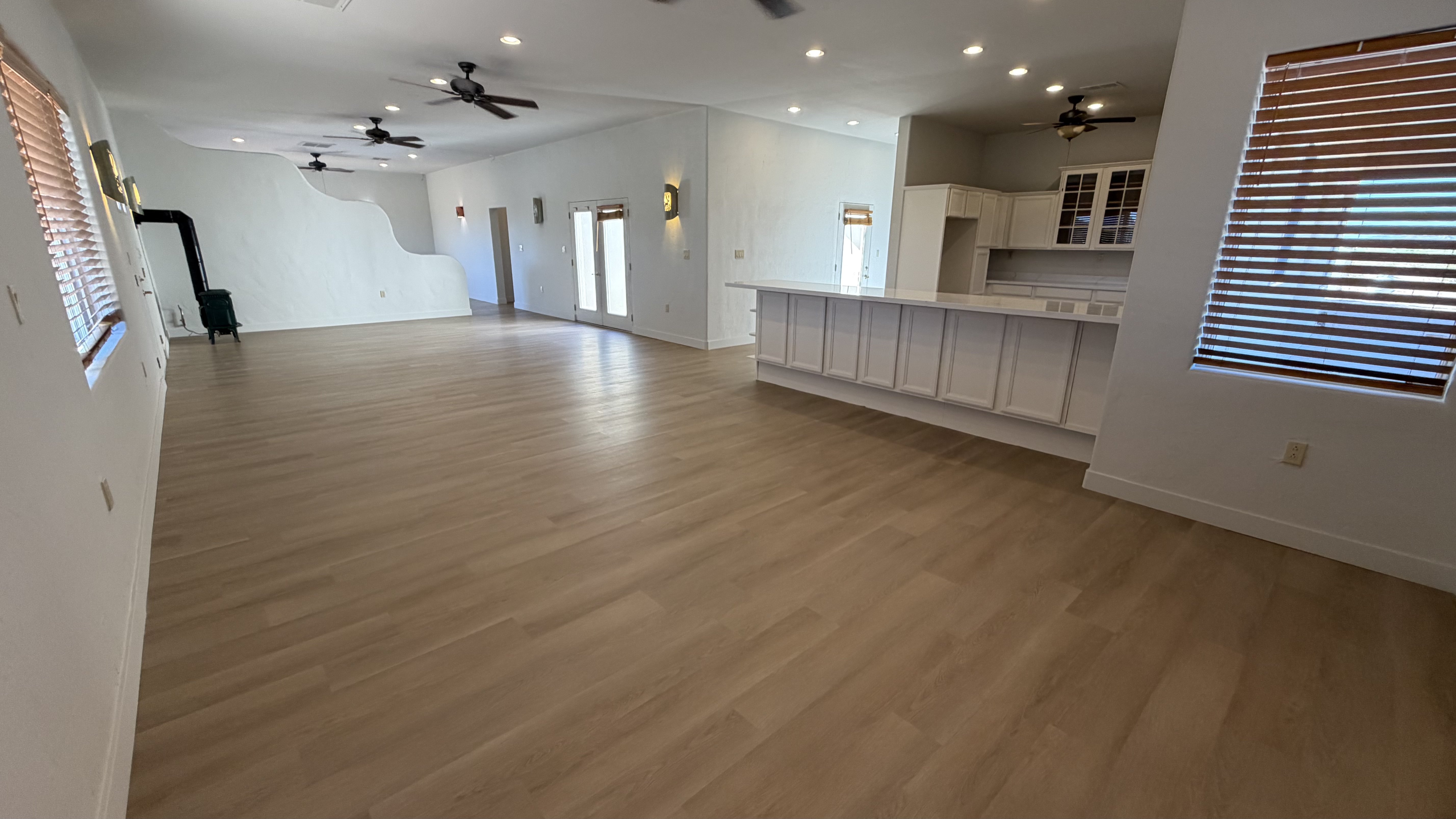 Photo 13 of 66 of 51340 W Iver Rd, Aguila, AZ
