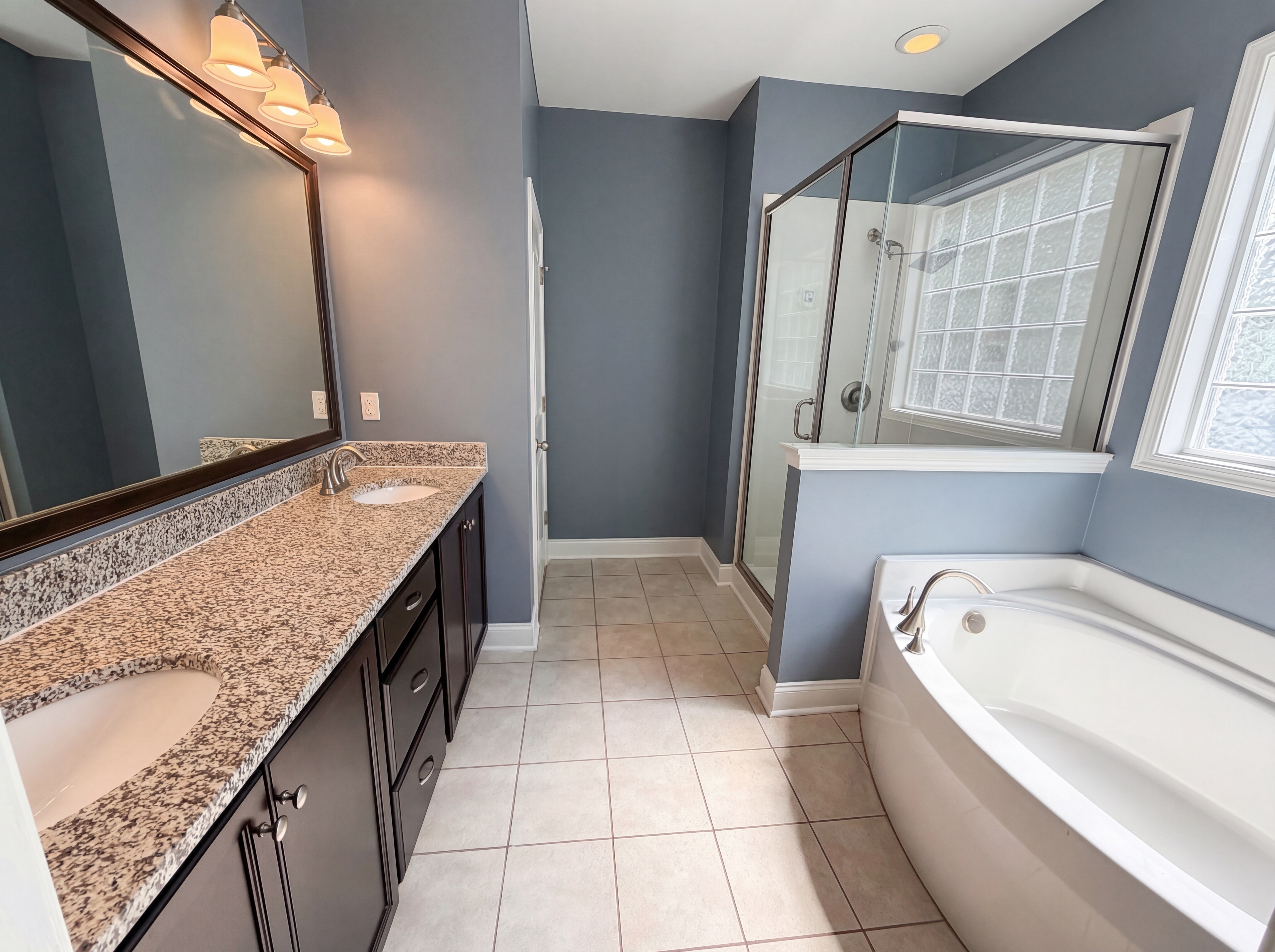 Photo 6 of 28 of 403 Eagle Claw Ct, Chapin, SC