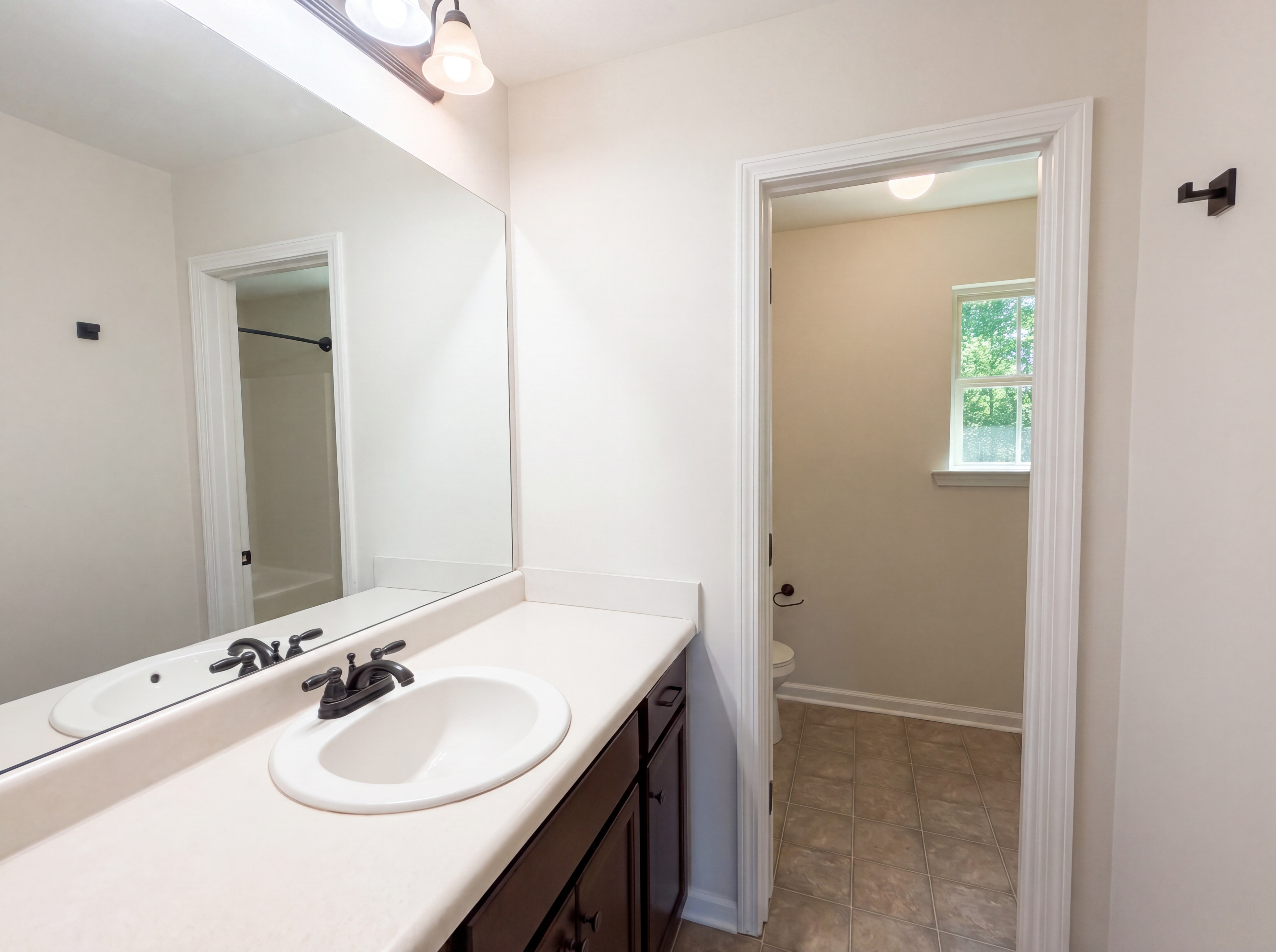 Photo 6 of 25 of 271 Stane Brook Ct, Jackson, GA
