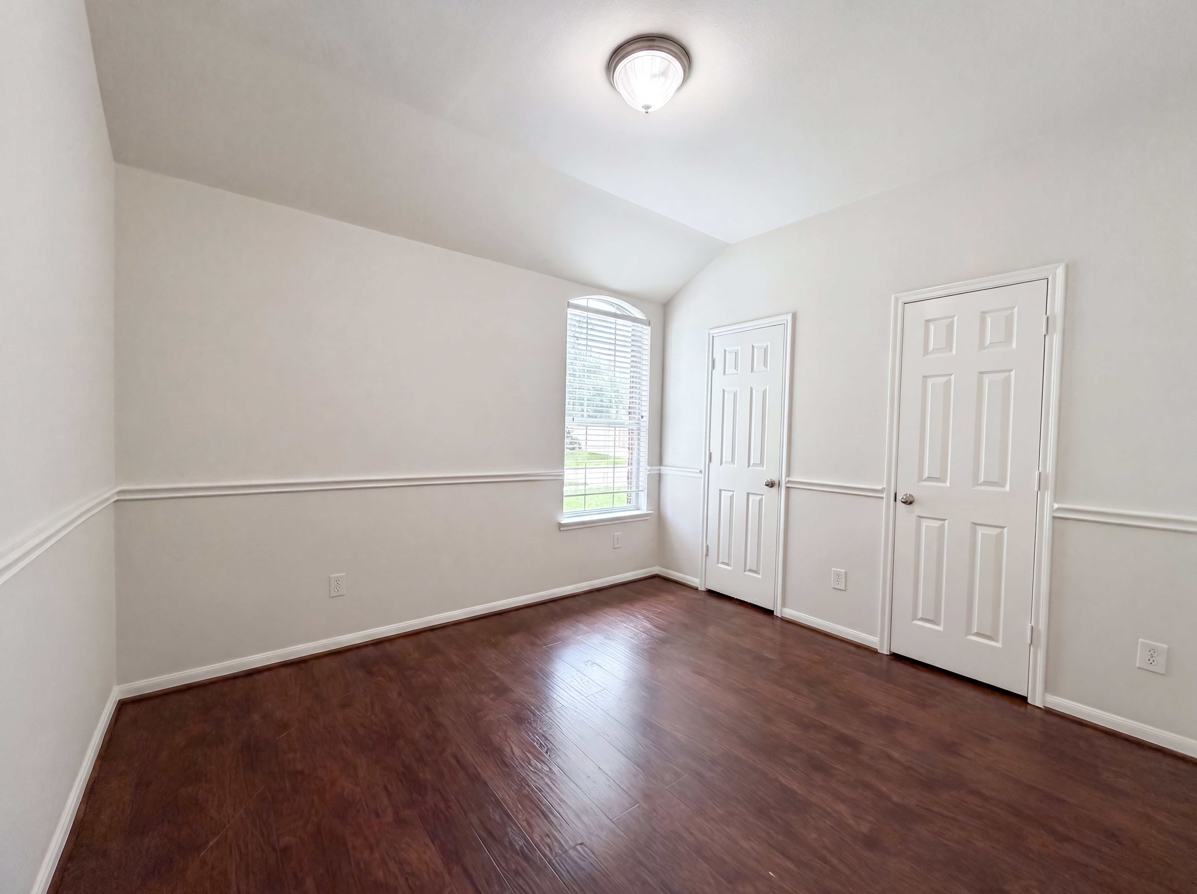 Photo 12 of 20 of 6843 Tammany Manor Ln, Spring, TX