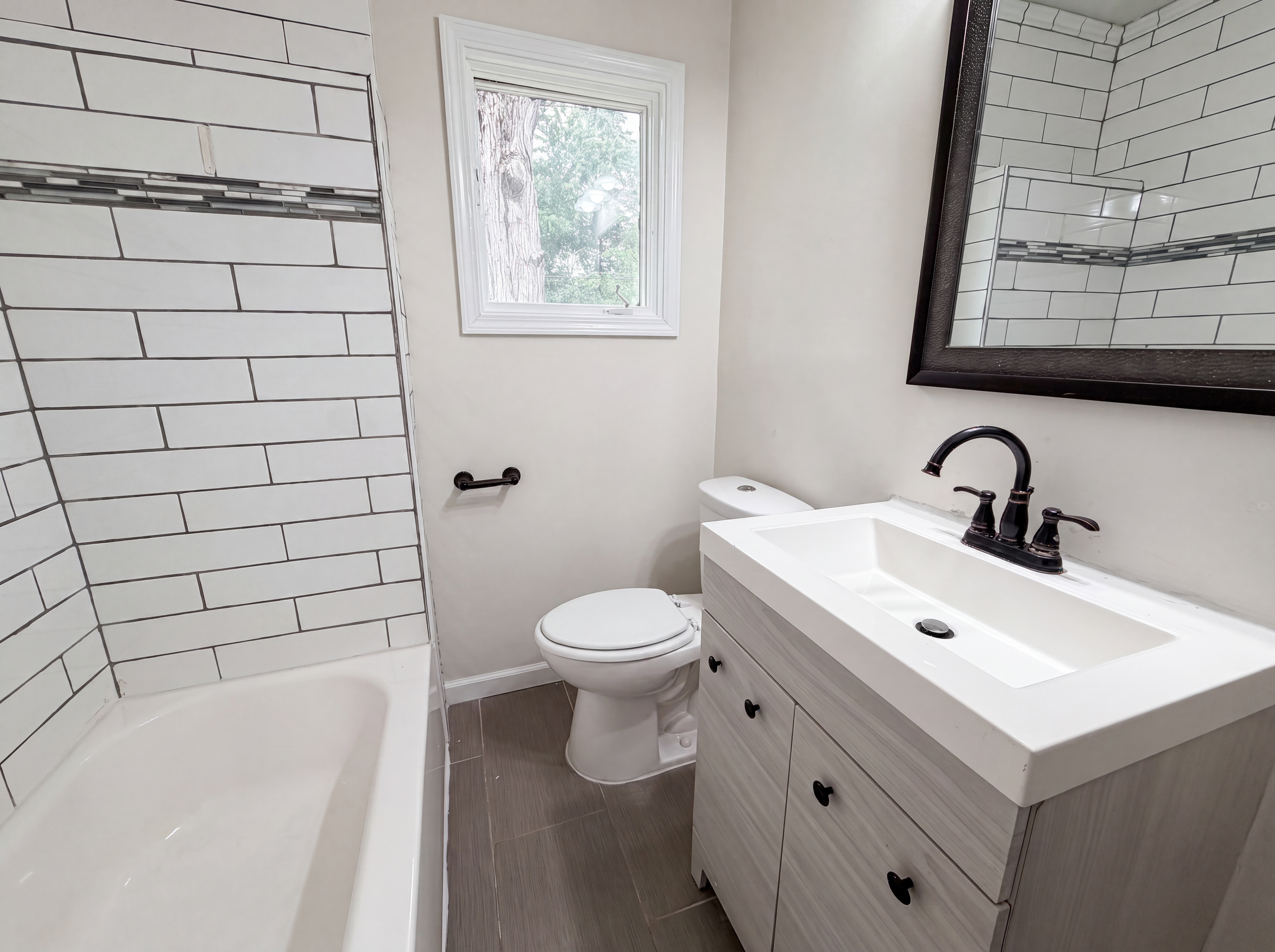 Photo 15 of 27 of 1695 Abell St, Maplewood, MN