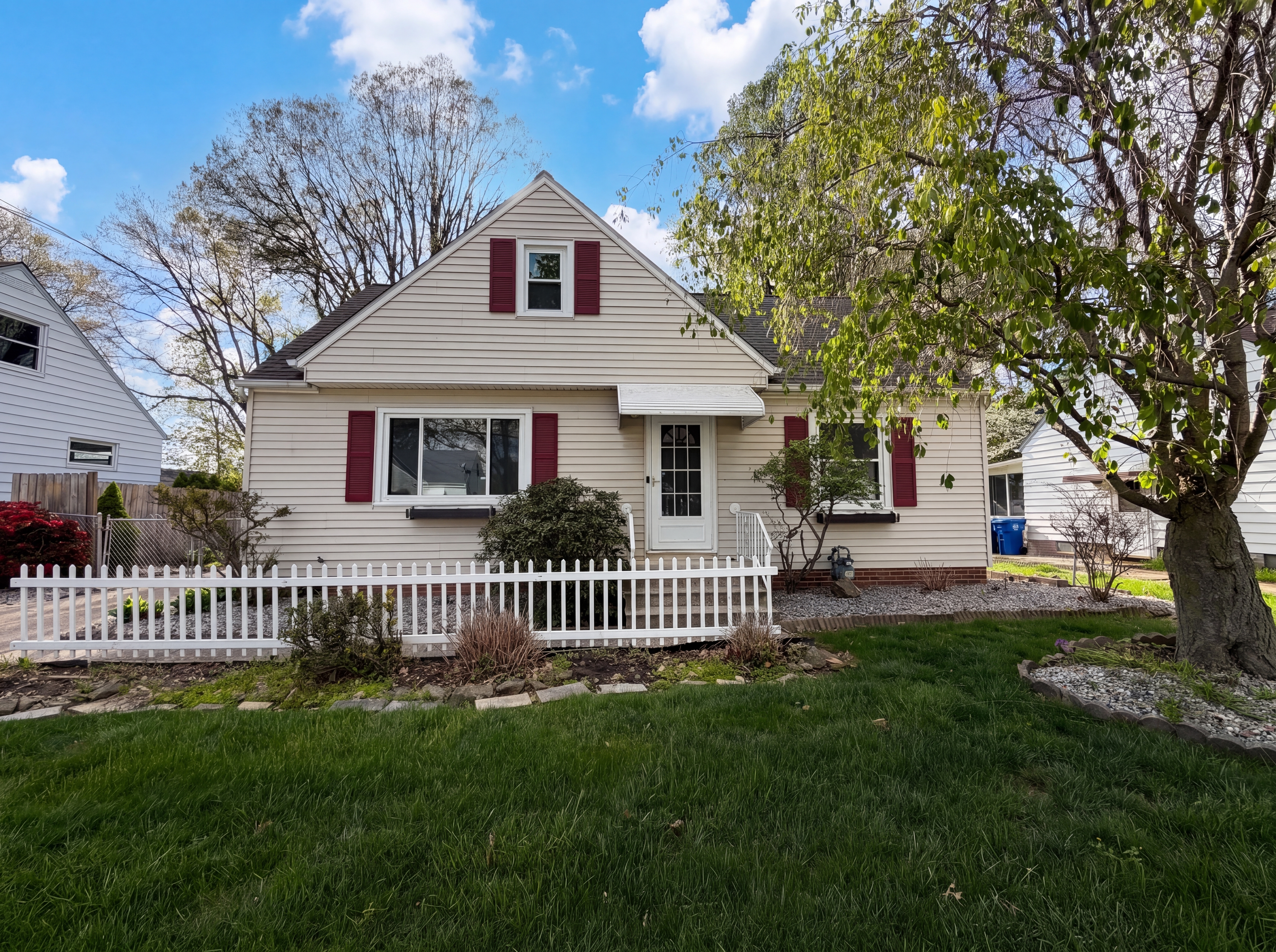 Photo 17 of 21 of 6252 Anita Dr, Cleveland, OH