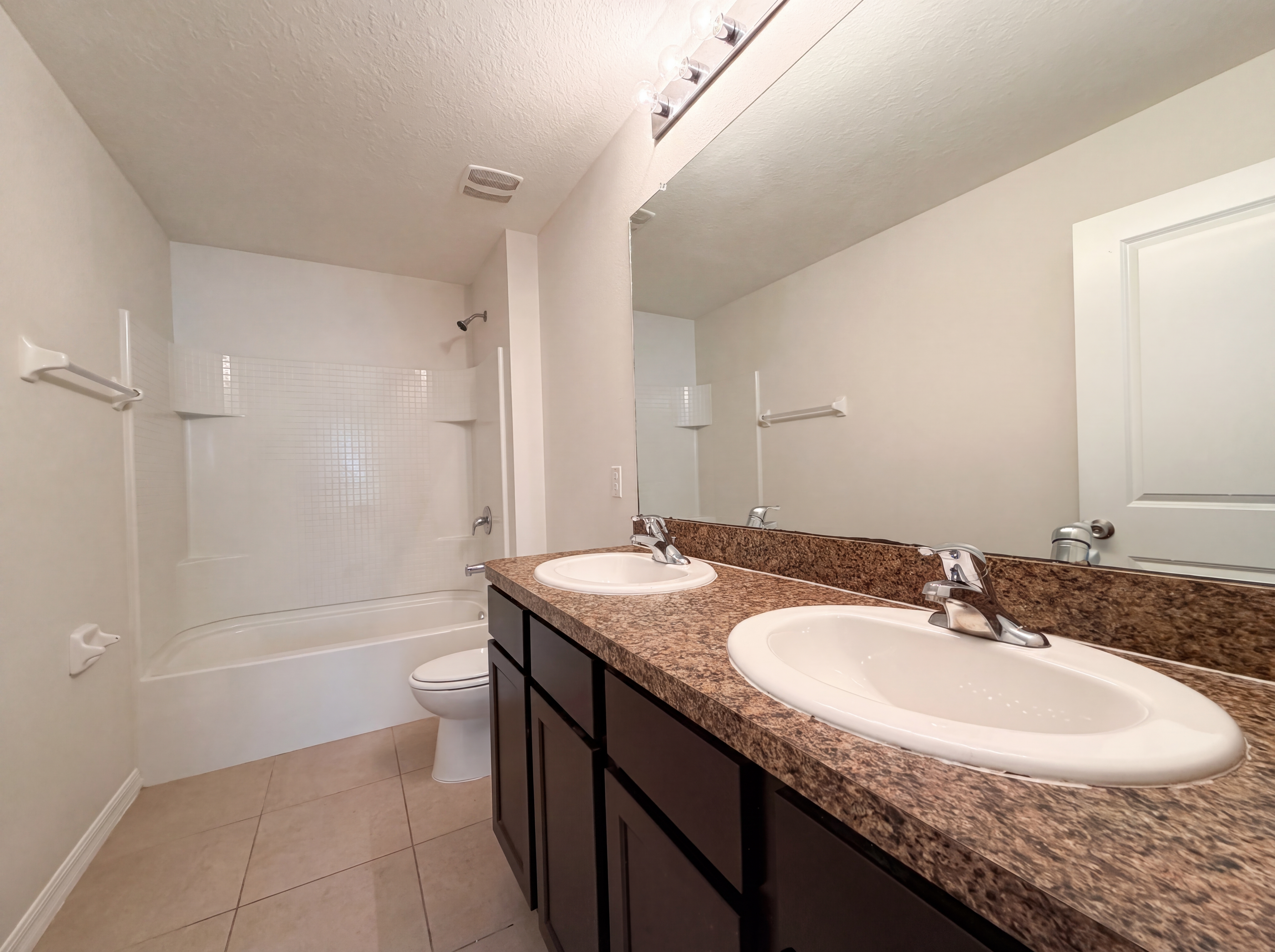 Photo 21 of 36 of 10225 Mangrove Well Rd, Sun City Center, FL