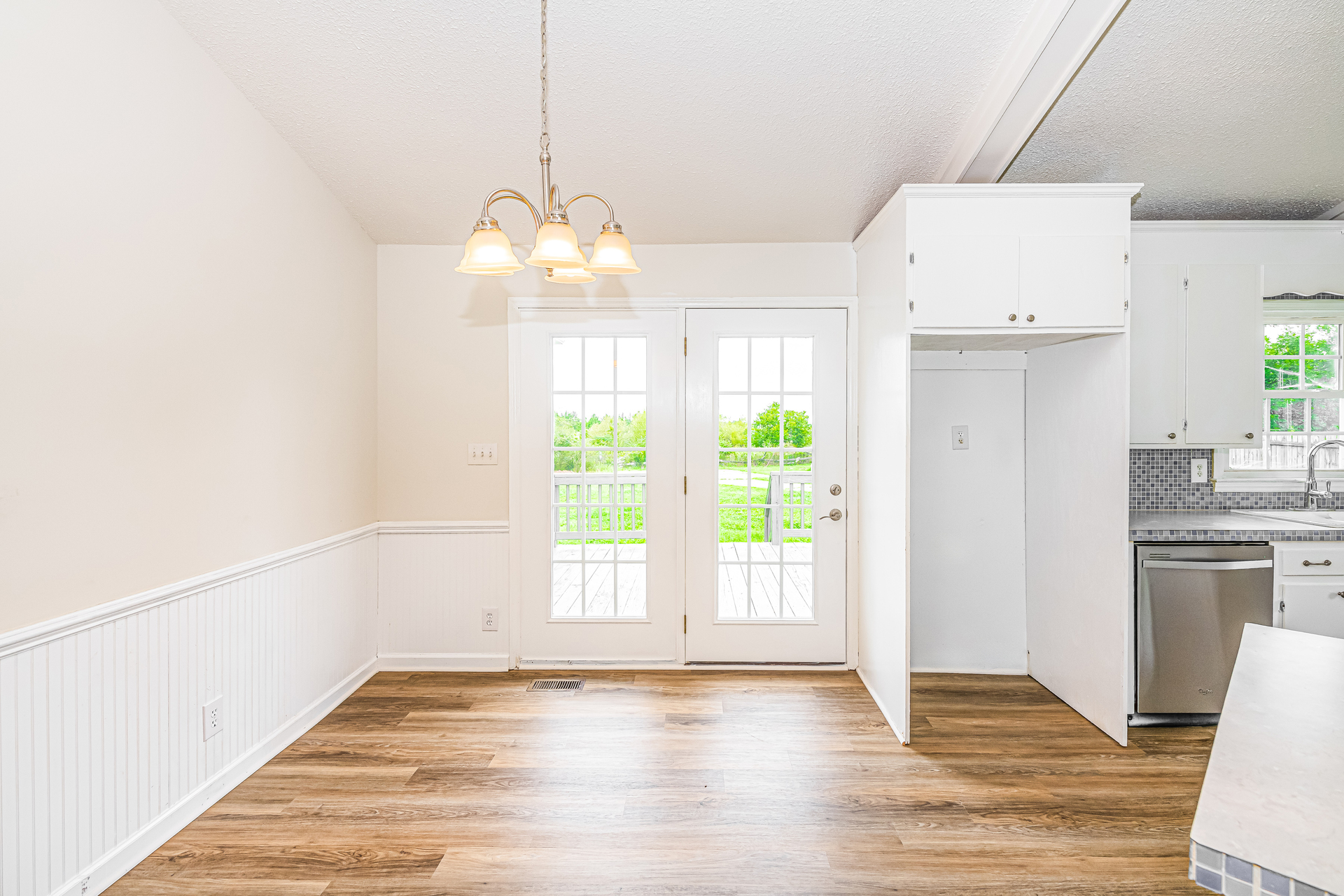 Photo 7 of 21 of 2919 Glebe Rd, Henderson, NC
