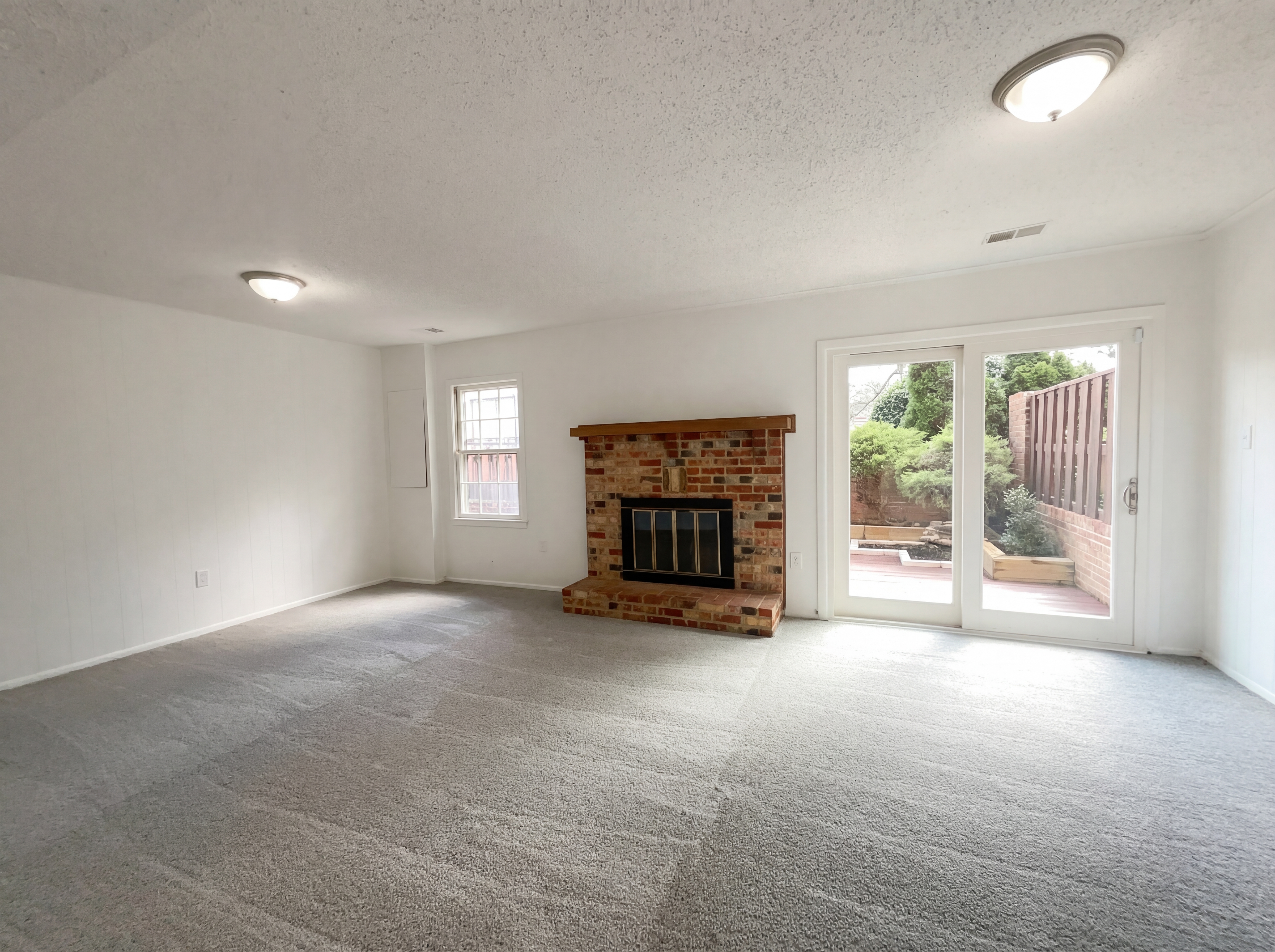 Photo 23 of 44 of 645 N Armistead St, Alexandria, VA