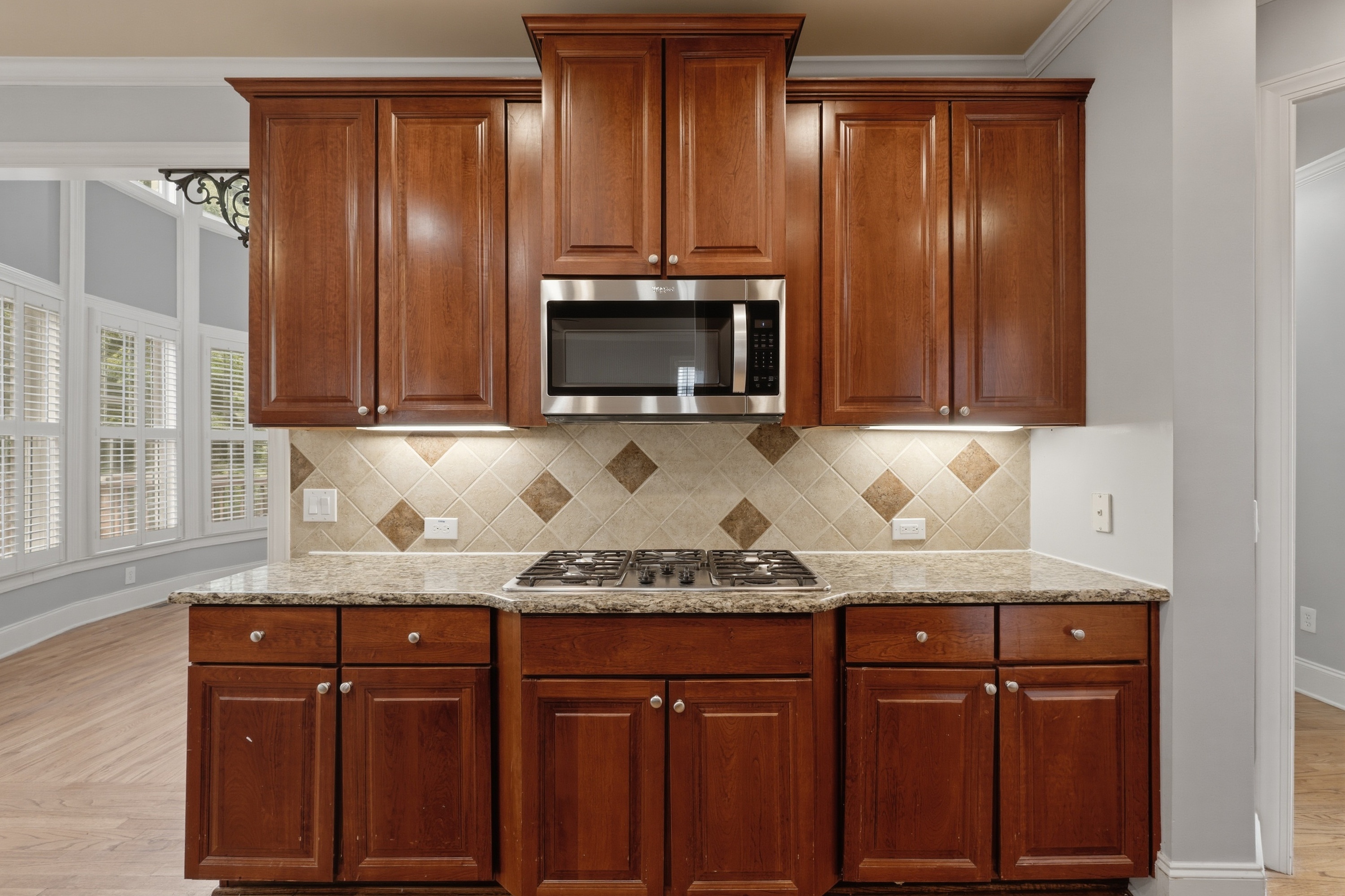 Photo 16 of 51 of 4530 Oak Brook Dr SE, Smyrna, GA