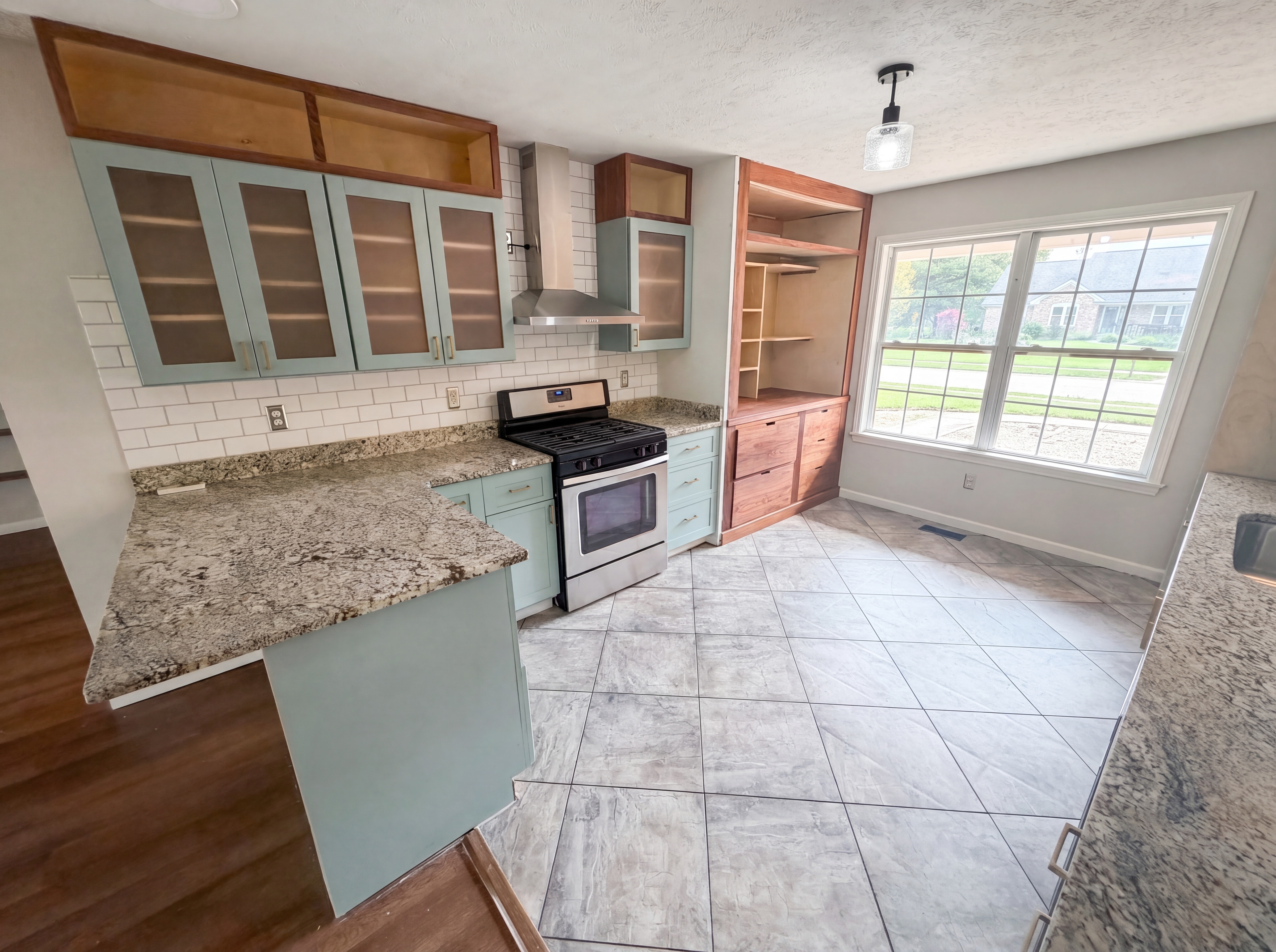 Photo 2 of 26 of 3646 Meadowlark Ln, Brownsburg, IN