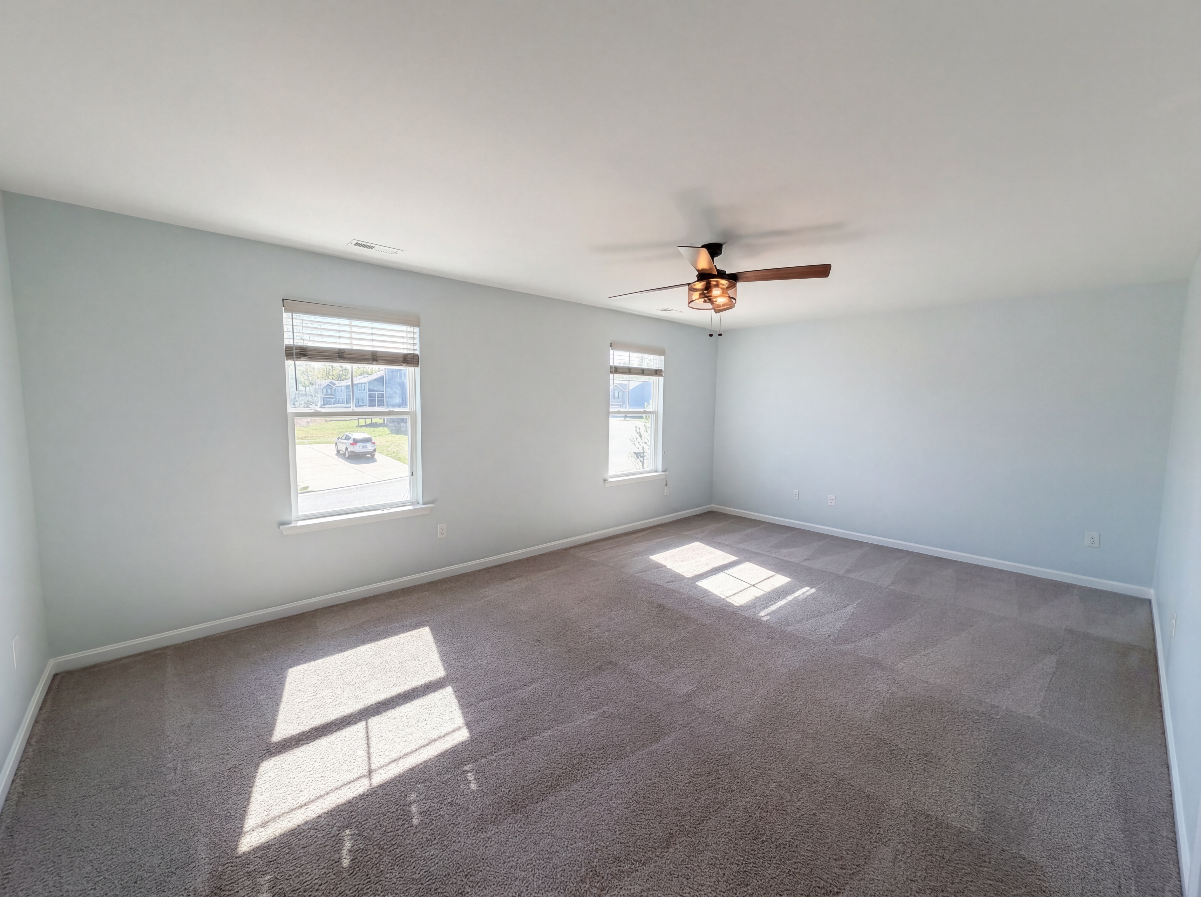 Photo 12 of 22 of 6454 Faulkner Dr, North Chesterfield, VA