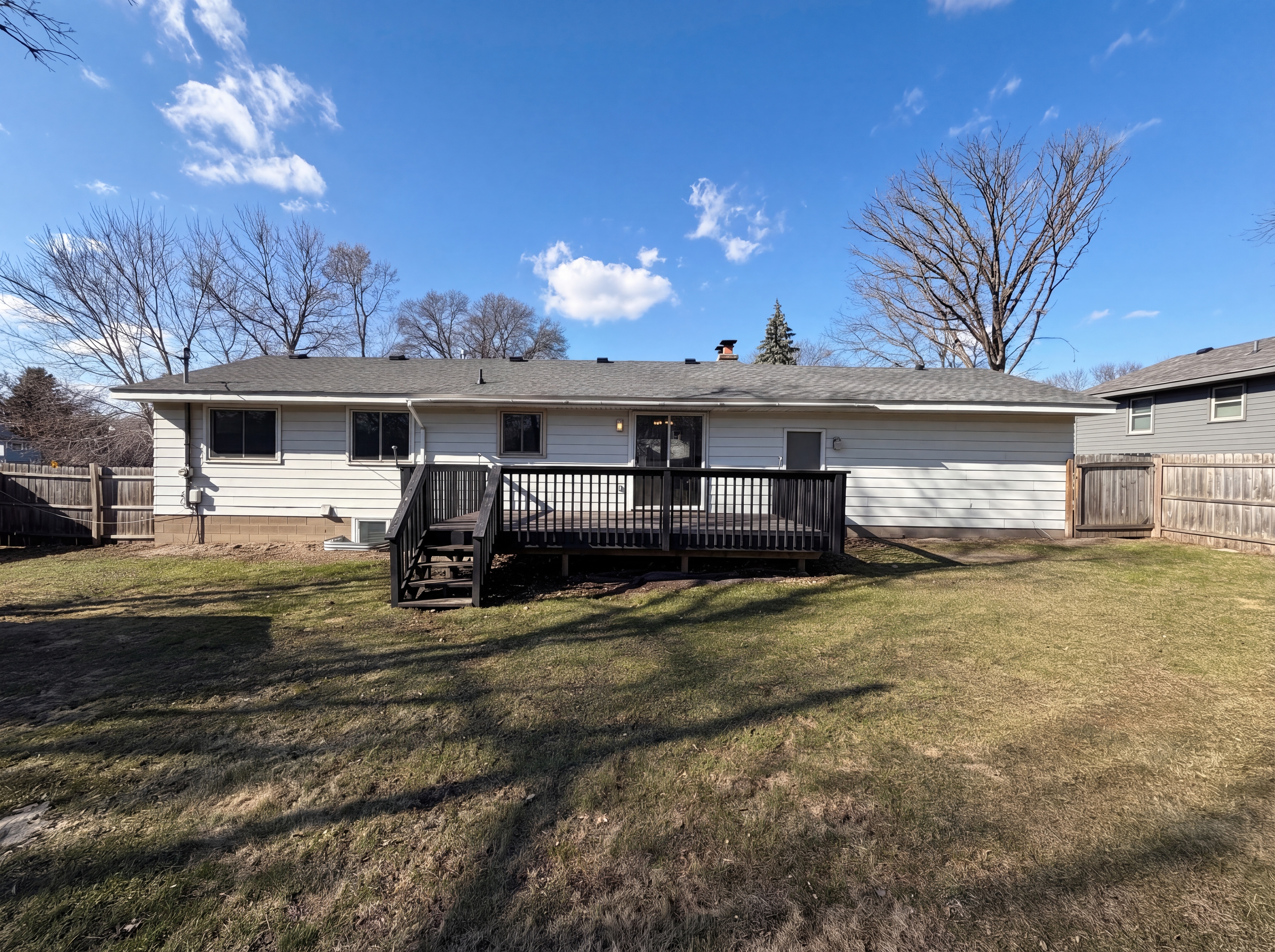 Photo 8 of 32 of 354 111th Ave NW, Coon Rapids, MN