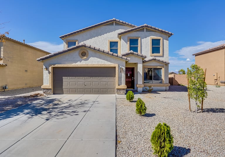 Photo 3 of 20 - 4336 E Rousay Dr, San Tan Valley, AZ 85140