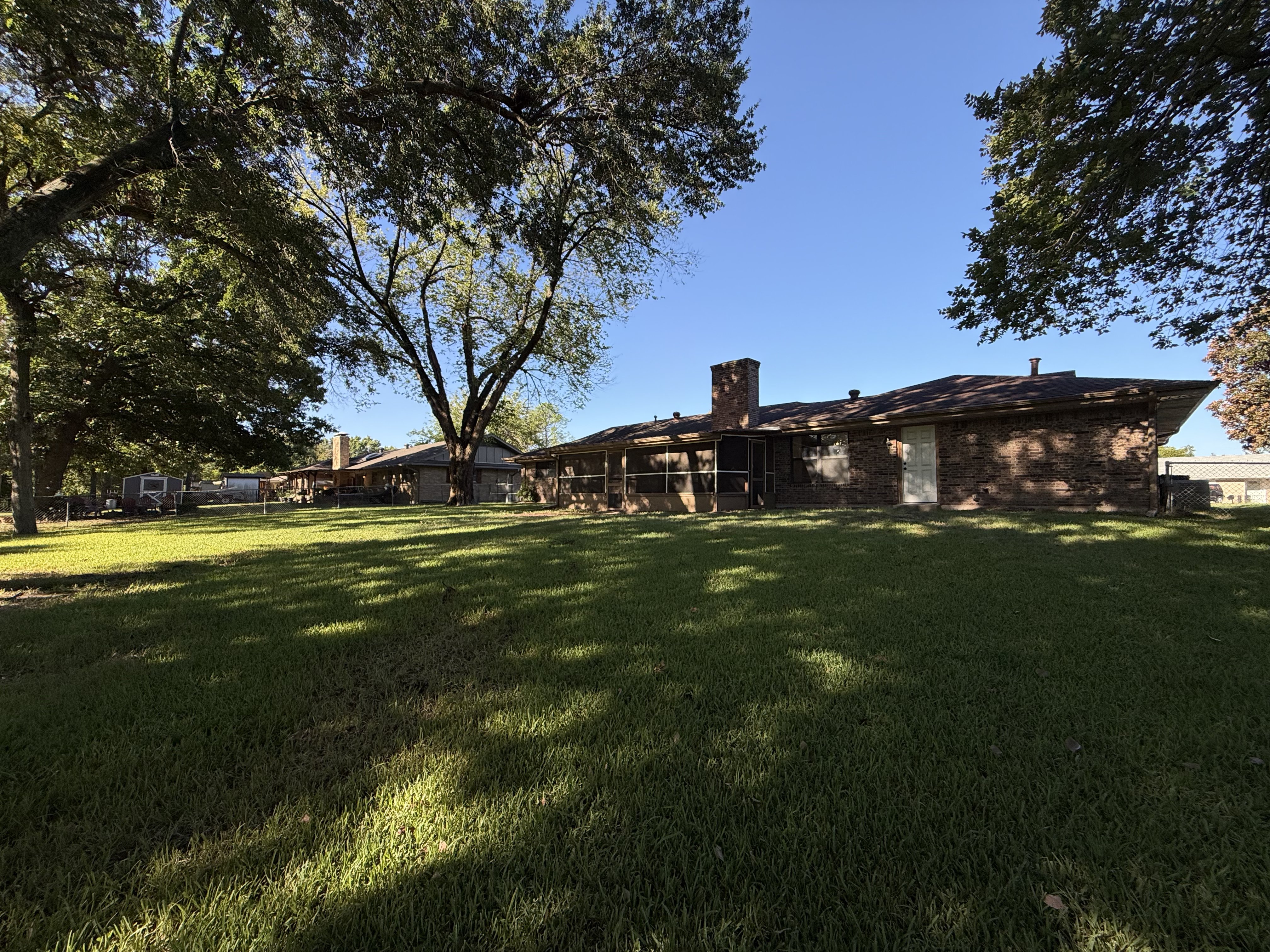 Photo 18 of 19 of 607 Turtle Creek Dr, Greenville, TX