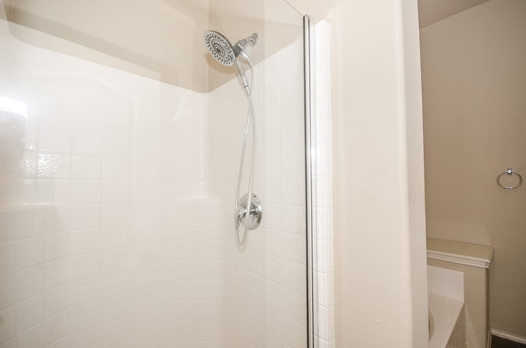 Photo 18 of 26 - 544 Kenilworth Ave, Little Elm, TX 75068