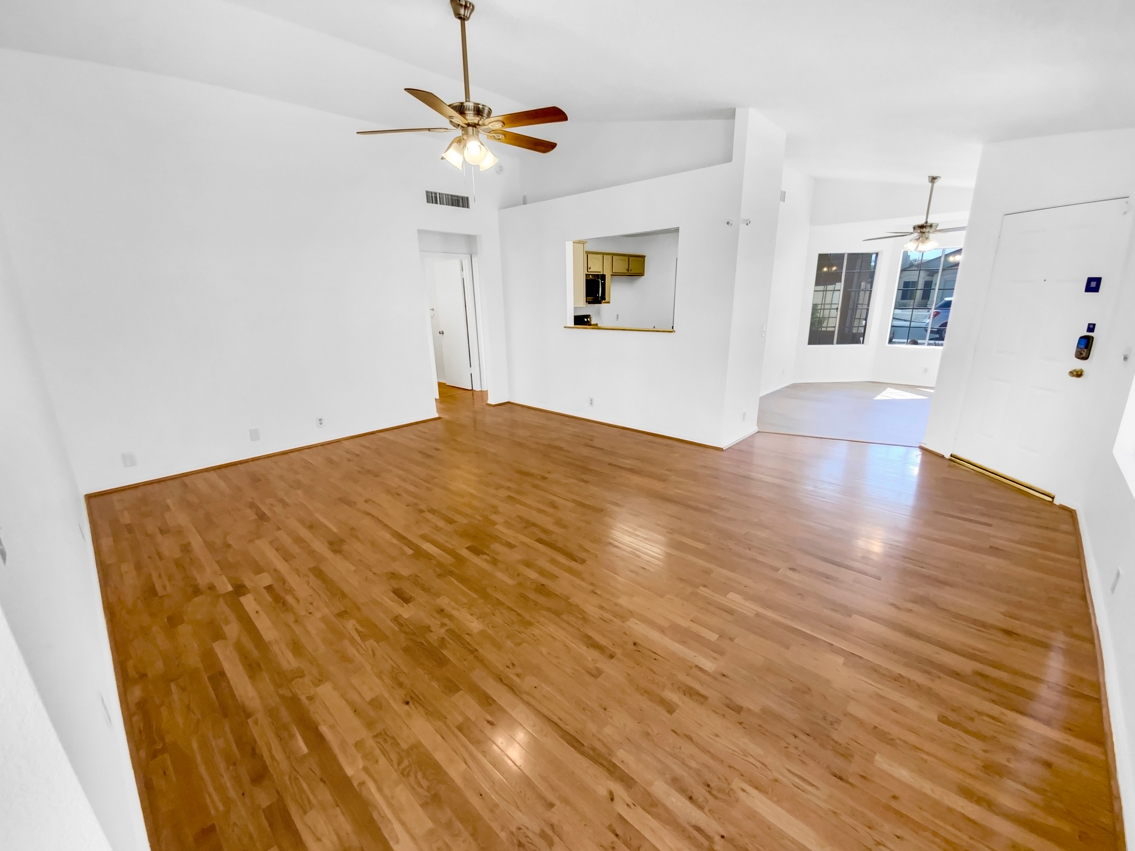Photo 11 of 23 of 14950 W Rockrose Way, Surprise, AZ