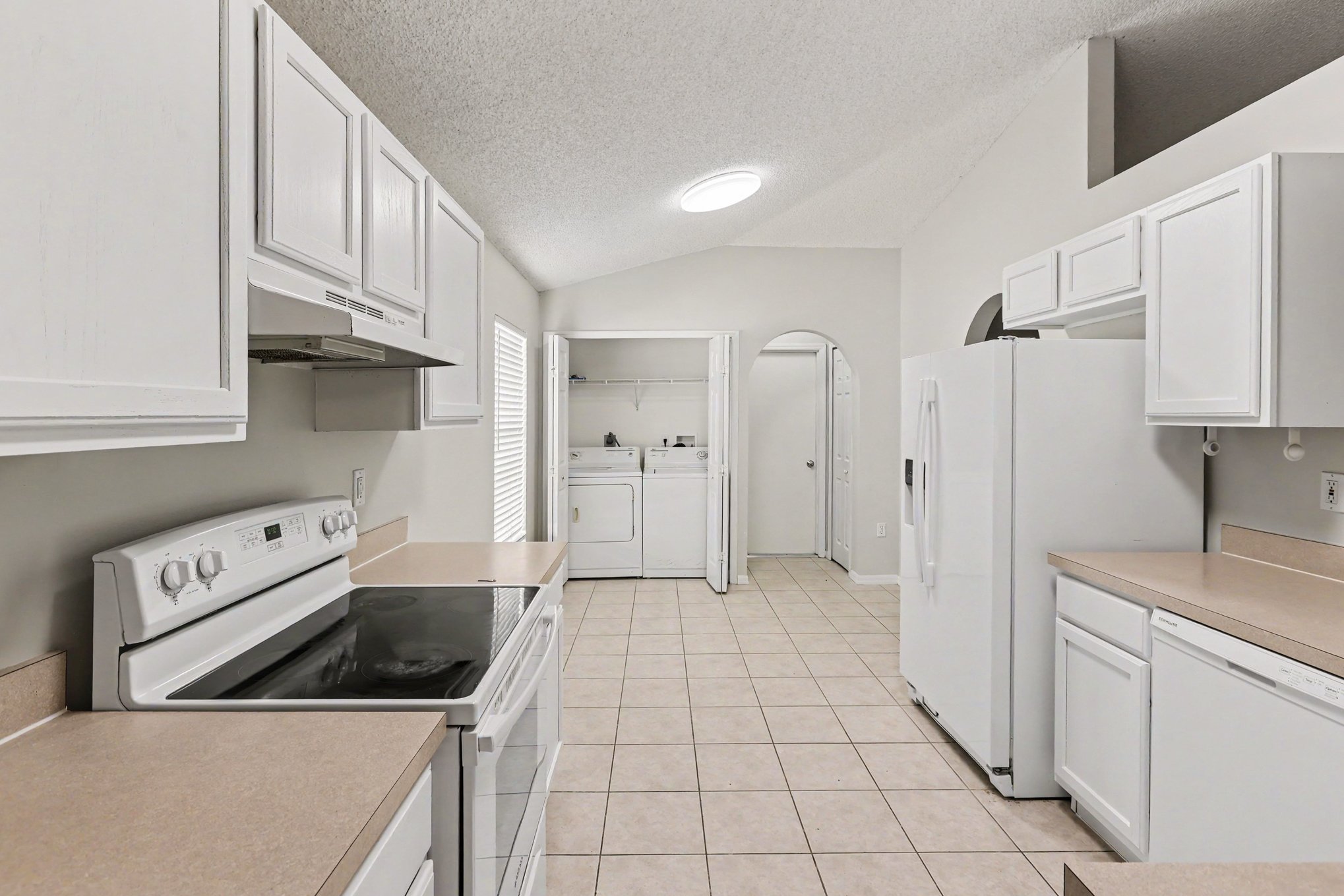 Photo 7 of 27 of 262 SW Panther Trce, Port Saint Lucie, FL