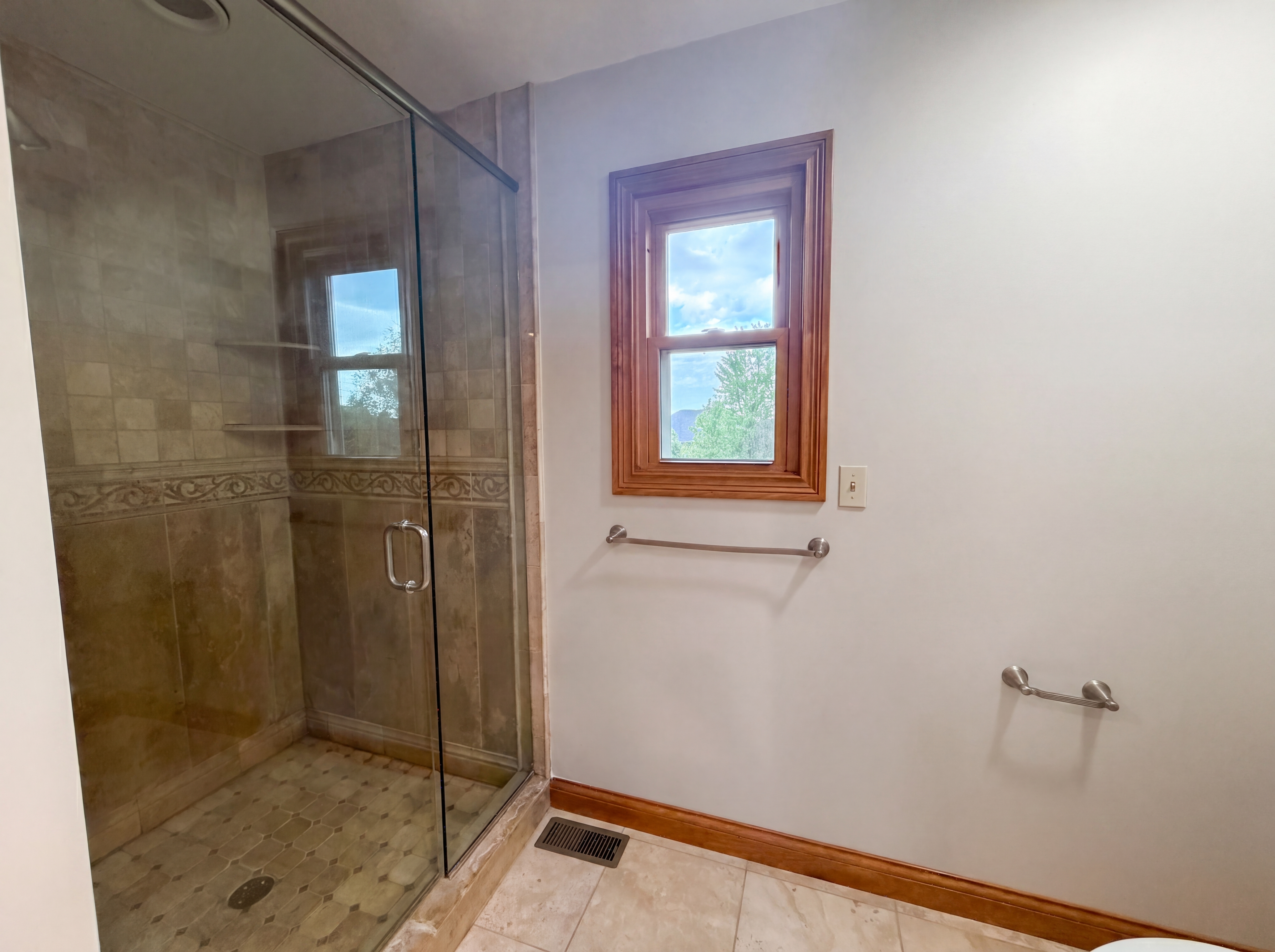 Photo 11 of 40 of 4758 Carriage Dr, Mason, OH