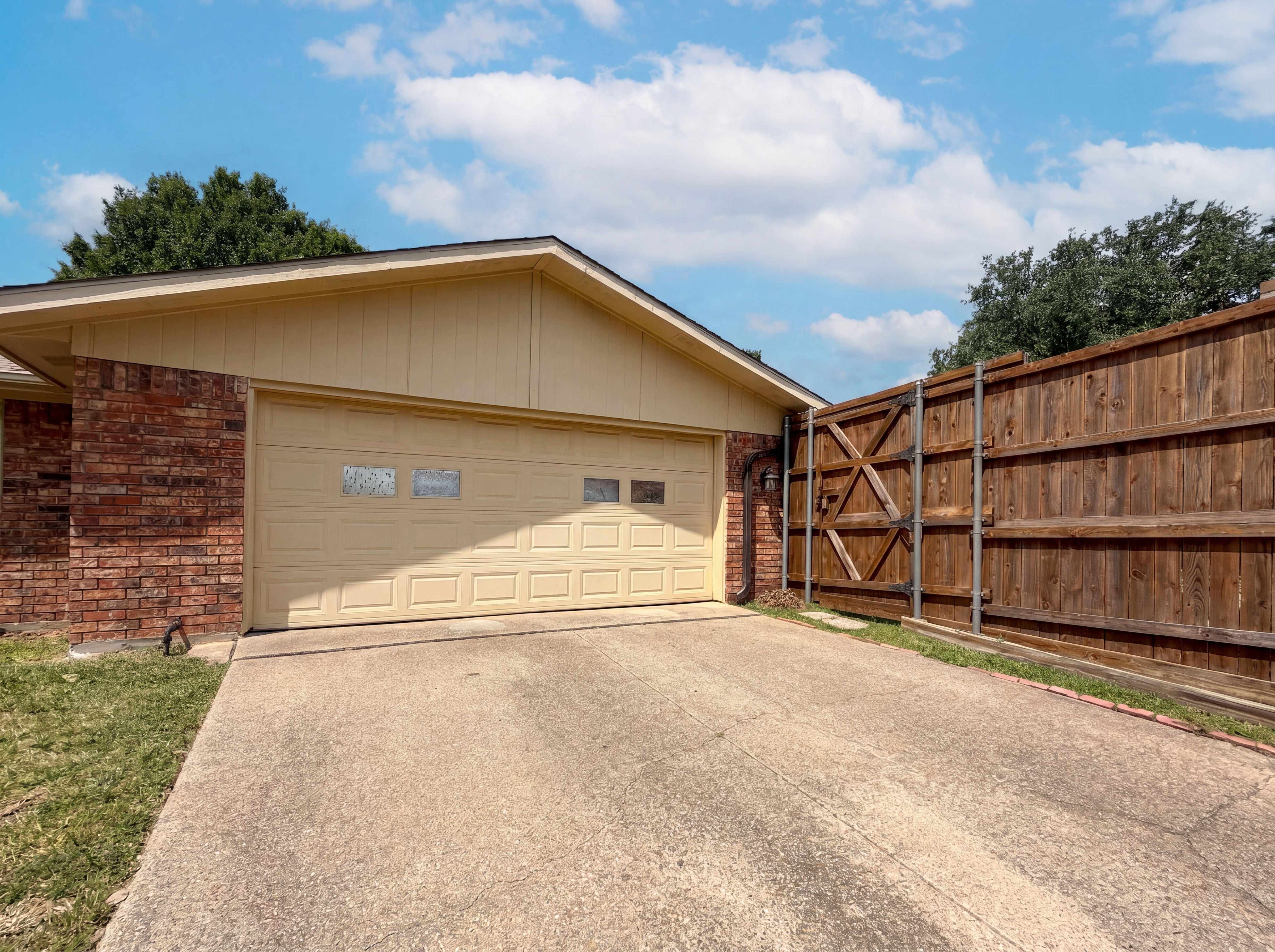 Photo 16 of 28 of 6302 Zanes Ct, Plano, TX