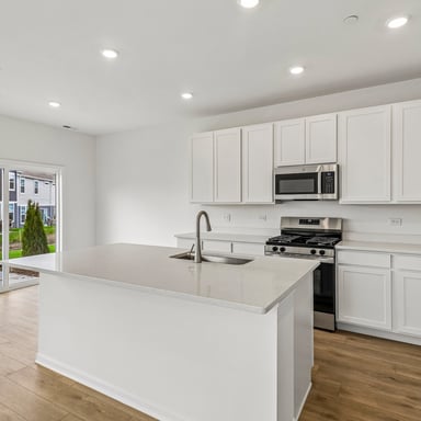 Property photo 2 of 649 Cassia Ct